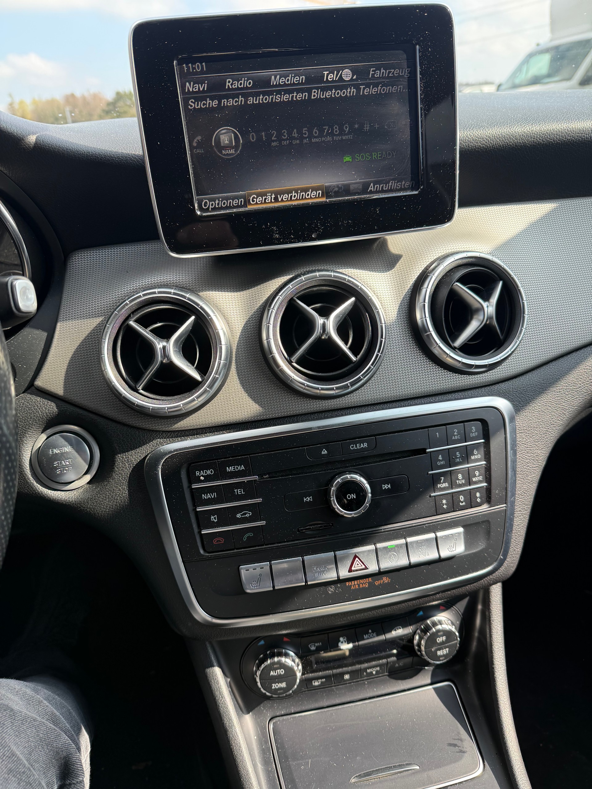 MERCEDES-BENZ CLA Shooting Brake 180 AMG Line 7G-DCT-image-10