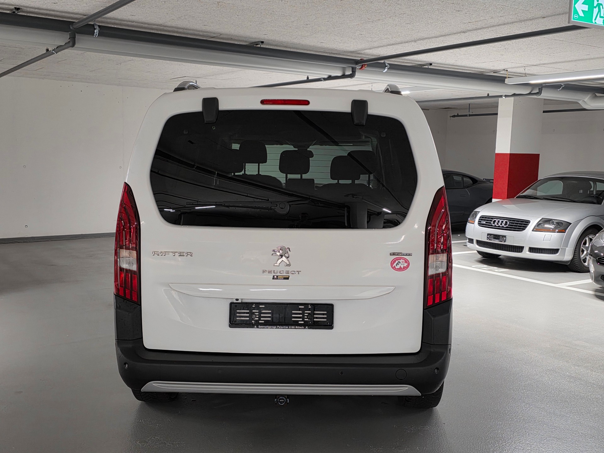 PEUGEOT Rifter Long 1.5 BlueHDi GT Line EAT8-image-5