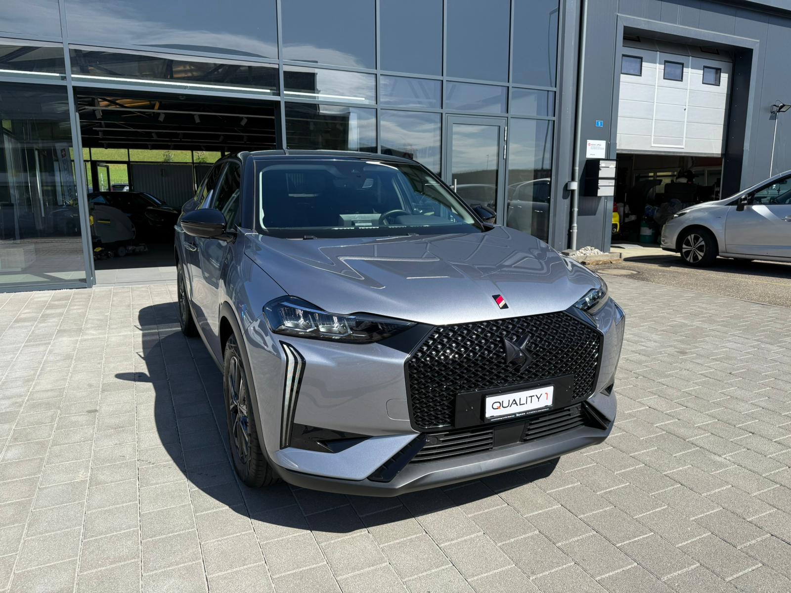 DS AUTOMOBILES DS 3 1.2 PureTech Ligne Noire EAT8-image-3