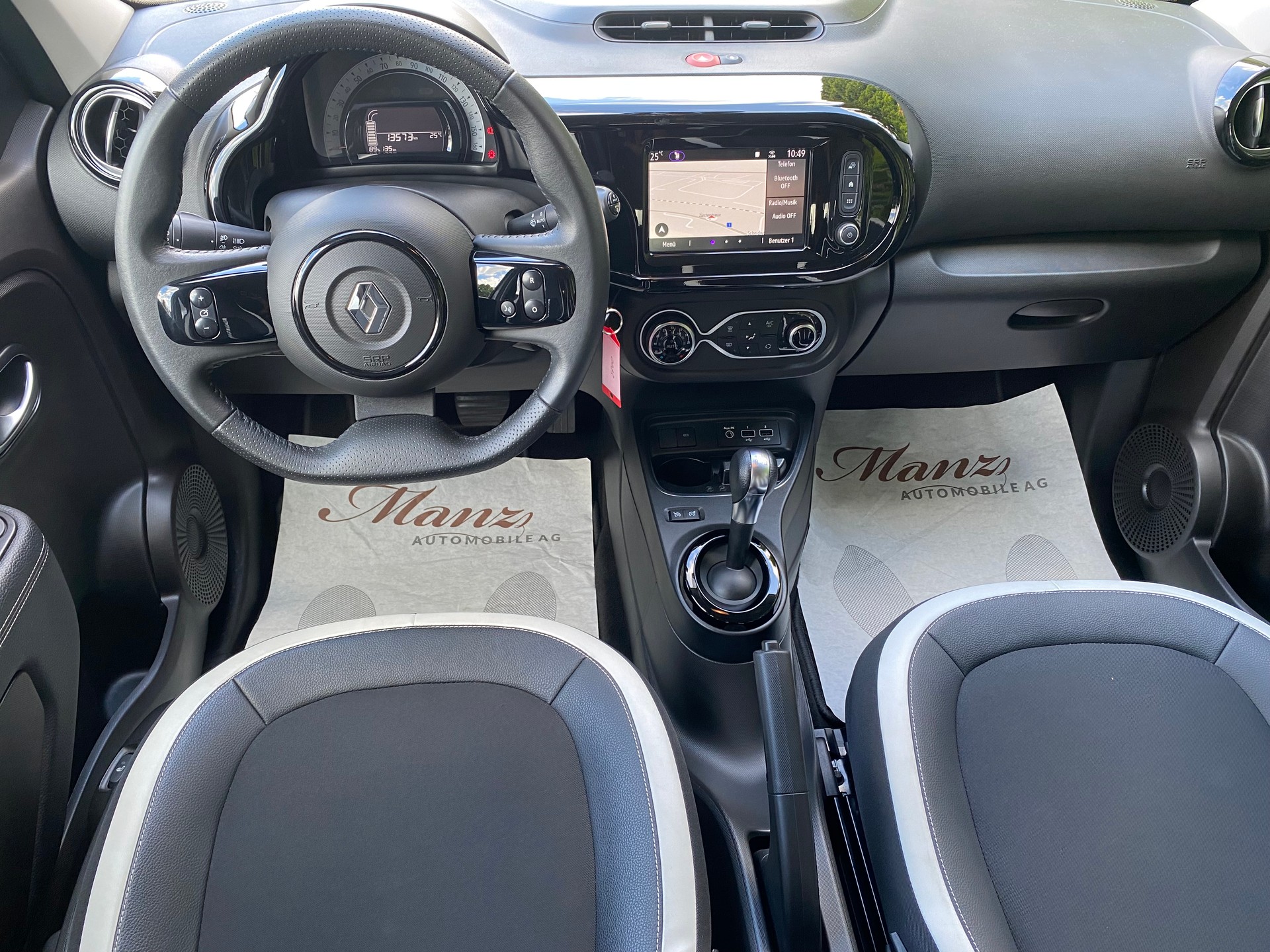 RENAULT Twingo Electric 81PS Urban Night **Elektrisches-Stoff-Schiebedach**-image-9