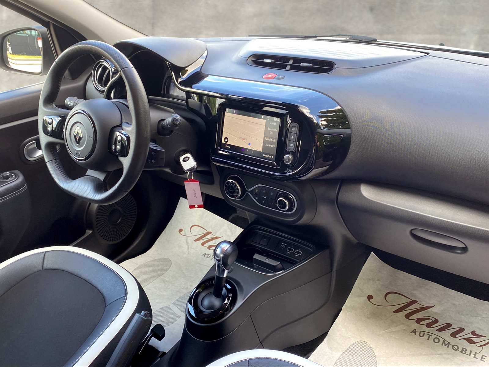 RENAULT Twingo Electric 81PS Urban Night **Elektrisches-Stoff-Schiebedach**-image-8