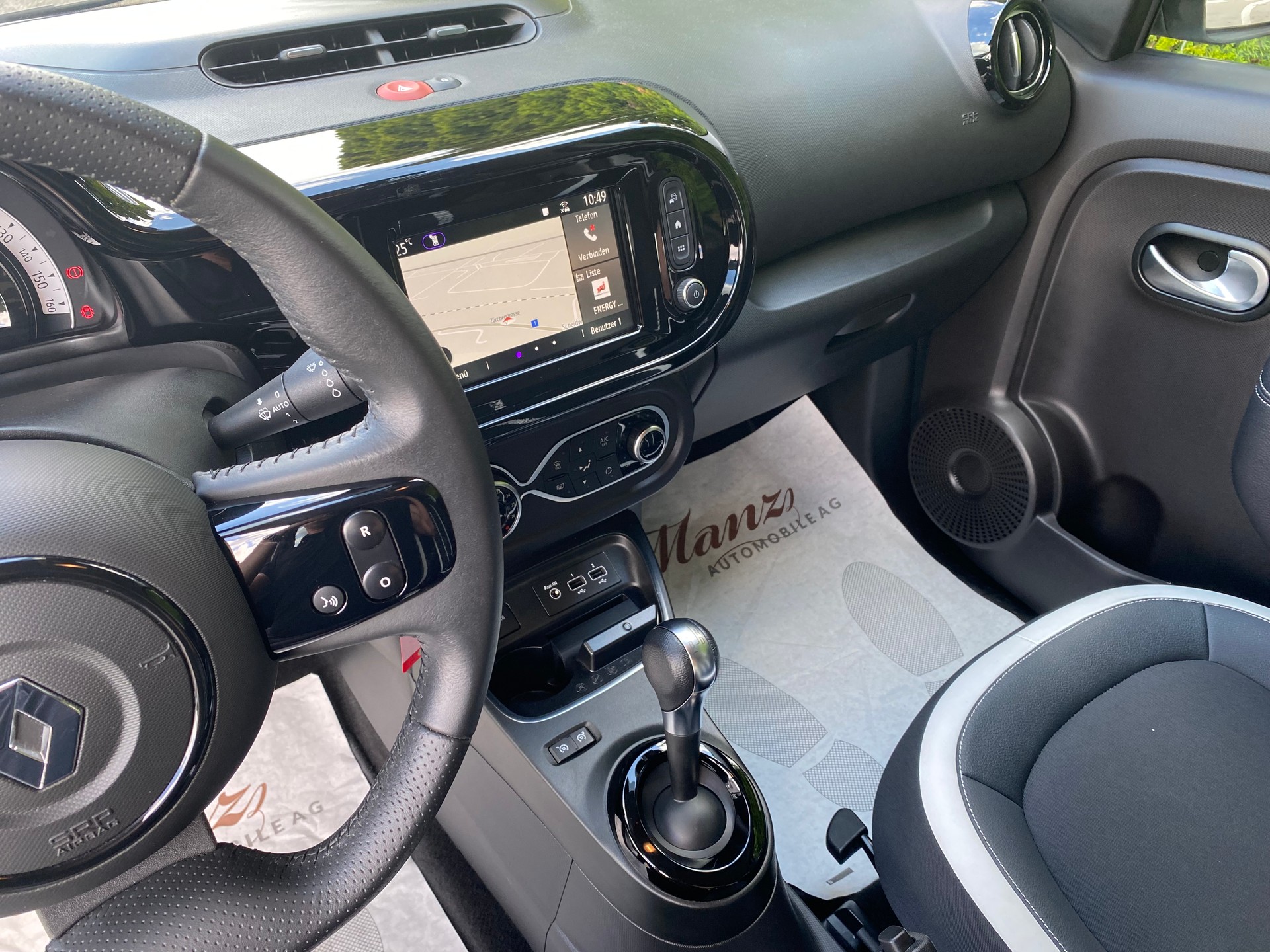 RENAULT Twingo Electric 81PS Urban Night **Elektrisches-Stoff-Schiebedach**-image-12