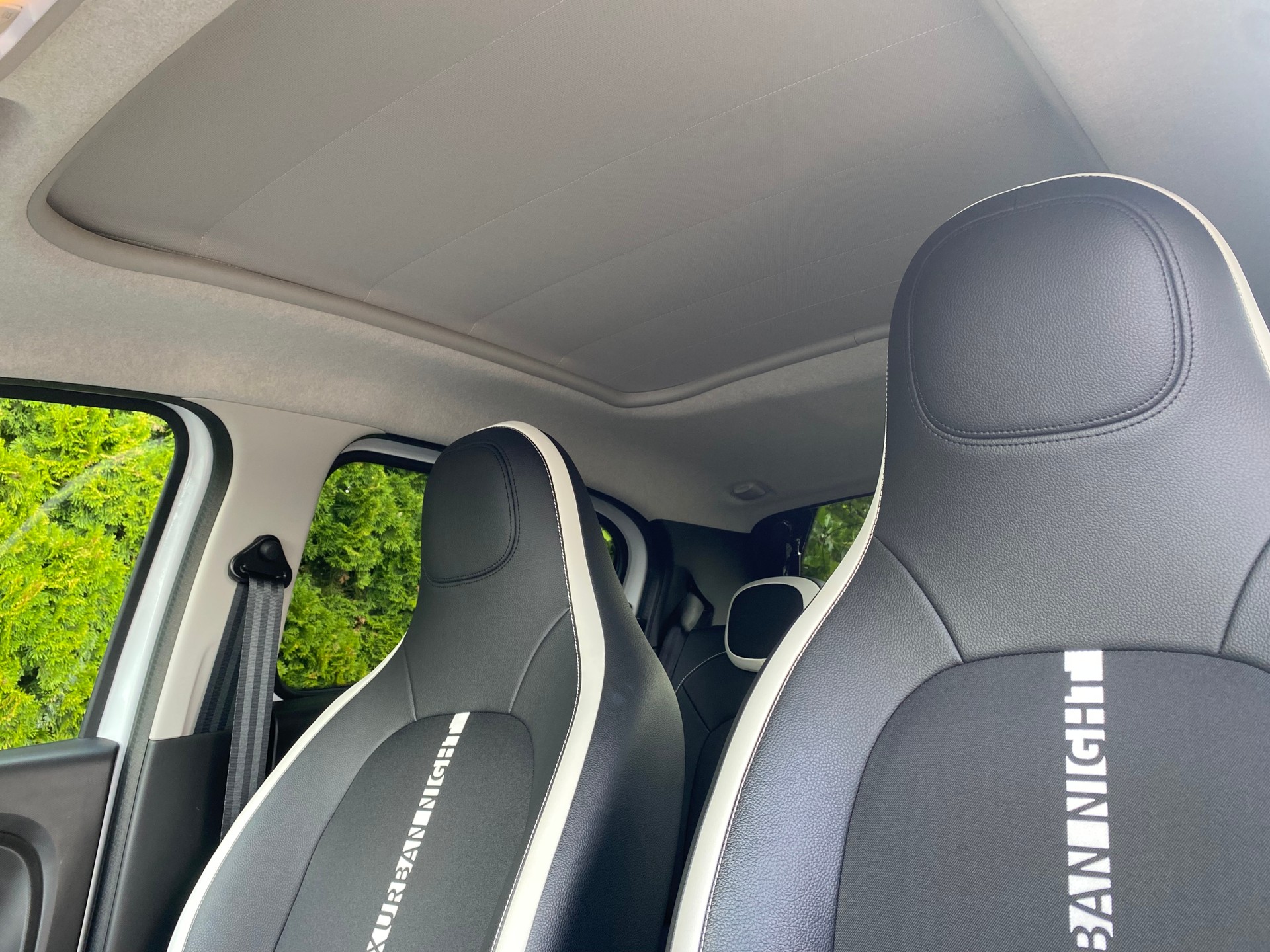 RENAULT Twingo Electric 81PS Urban Night **Elektrisches-Stoff-Schiebedach**-image-14