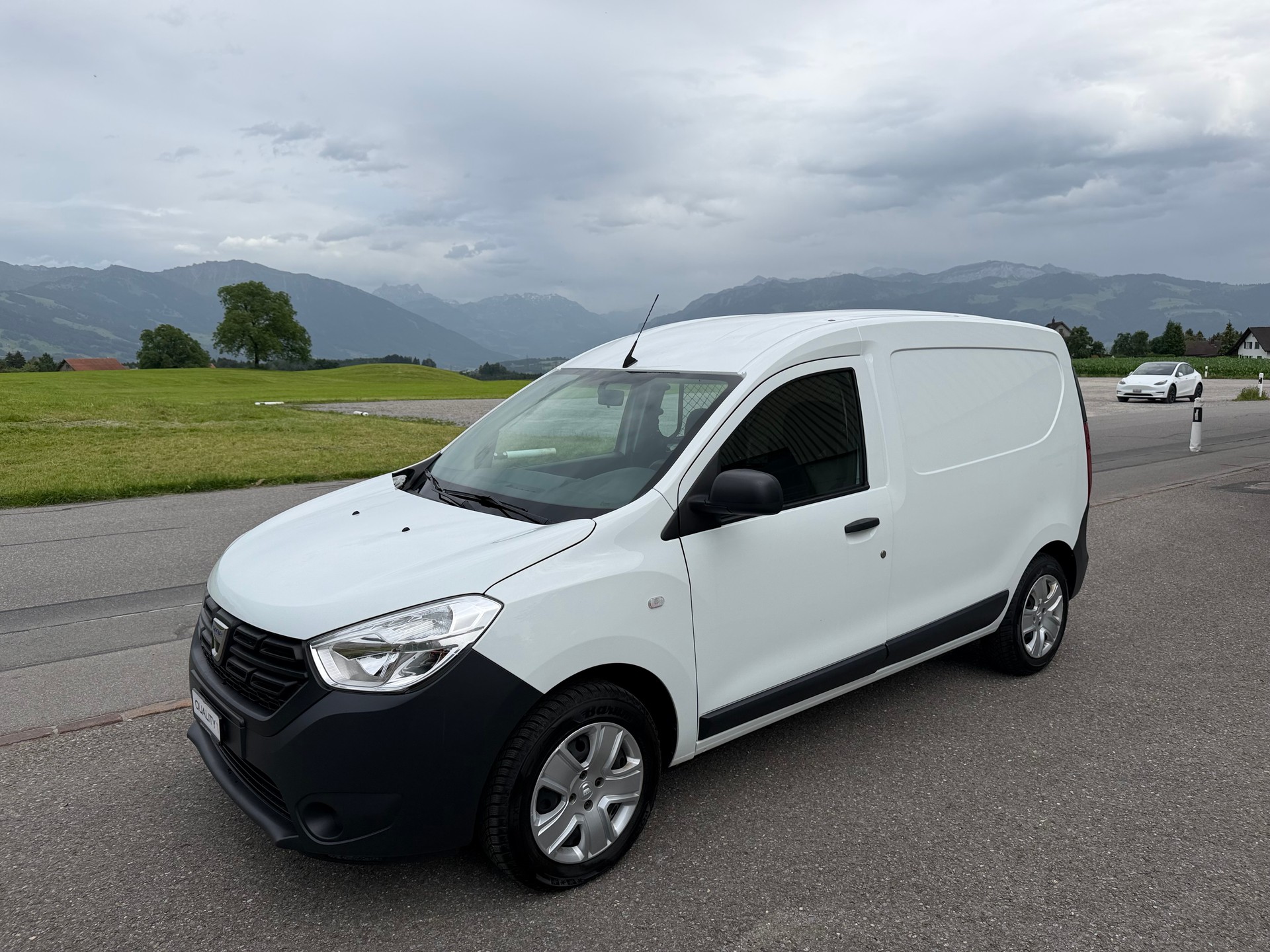 DACIA Dokker Van SCe 100 S&S Essential Verblecht-image-2