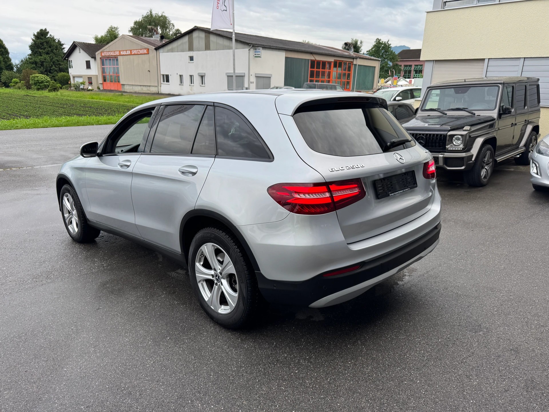 MERCEDES-BENZ GLC 250 d 4Matic 9G-Tronic-image-3