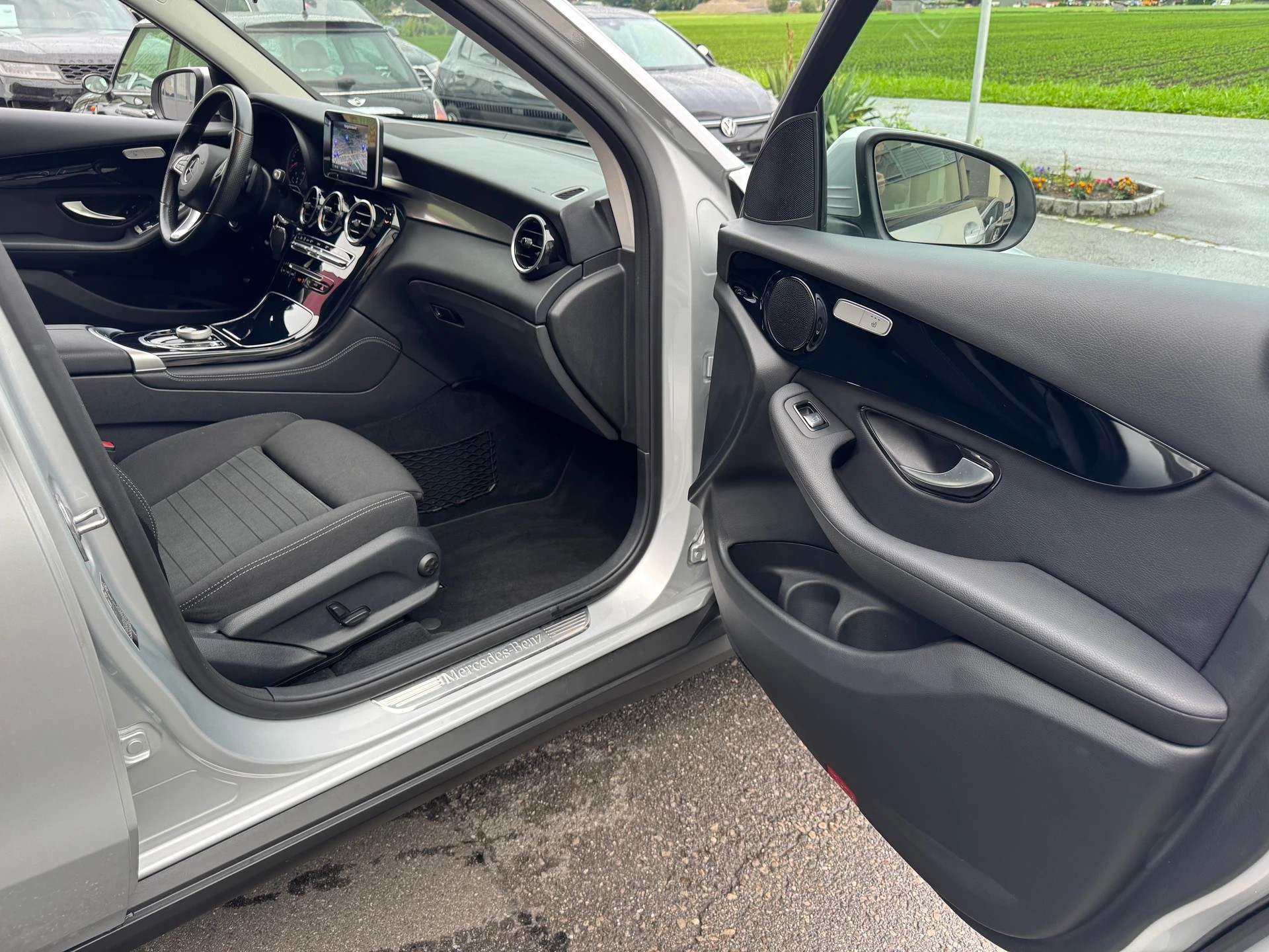 MERCEDES-BENZ GLC 250 d 4Matic 9G-Tronic-image-14