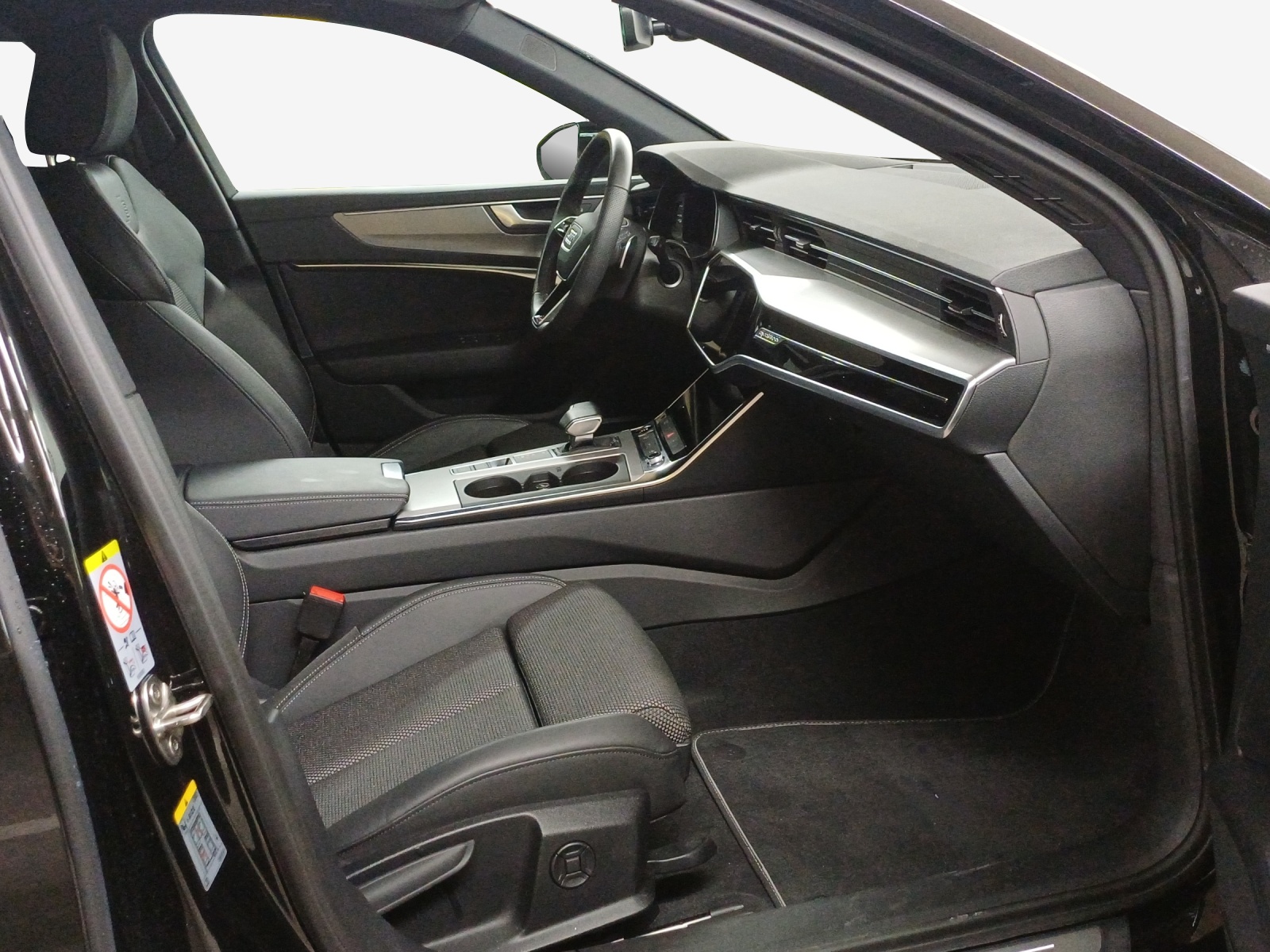 AUDI A6 Avant 50 TFSIe Attraction advanced quattro S-tronic-image-13