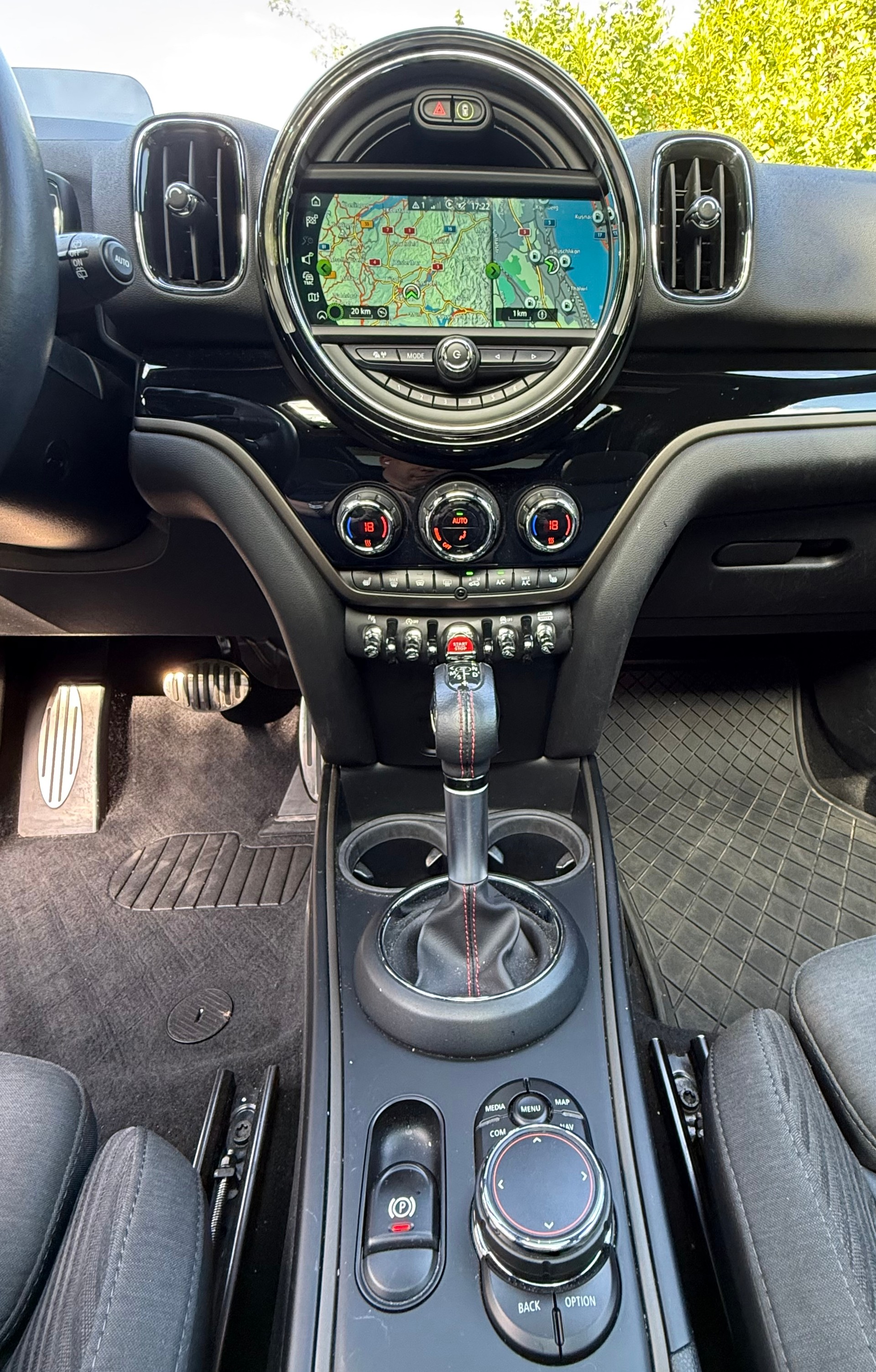 MINI 2.0i Cooper S SAG ALL4-image-9