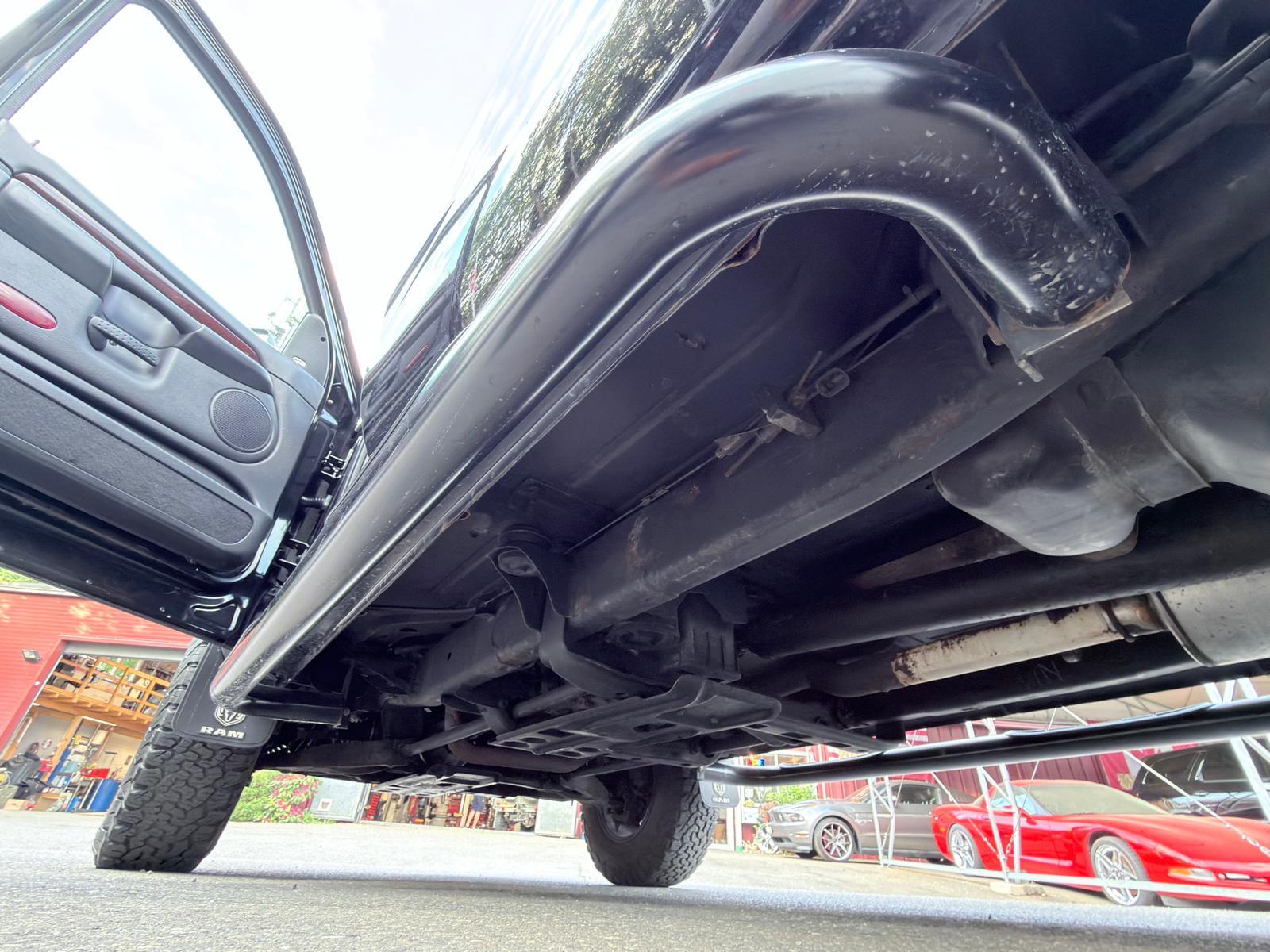 DODGE RAM 1500 QUAD CAB 5.7 HEMI V8 4x4-image-8
