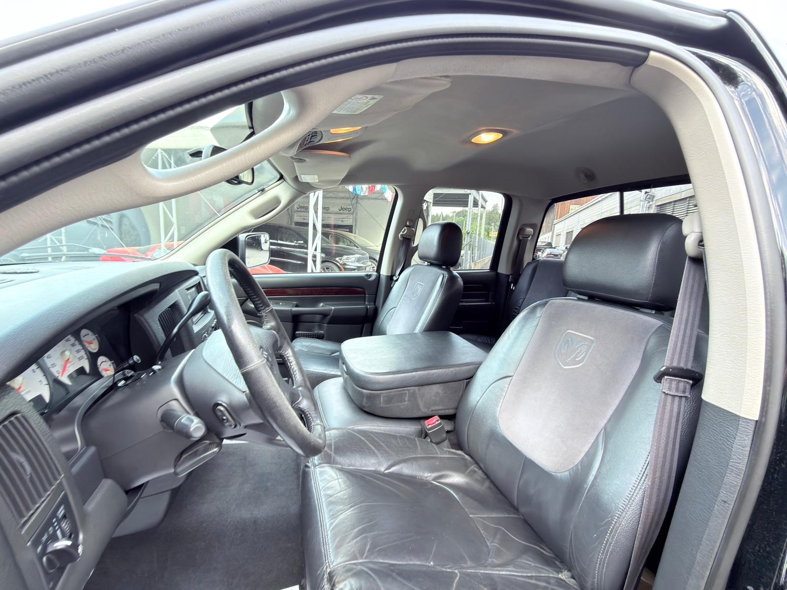 DODGE RAM 1500 QUAD CAB 5.7 HEMI V8 4x4-image-4