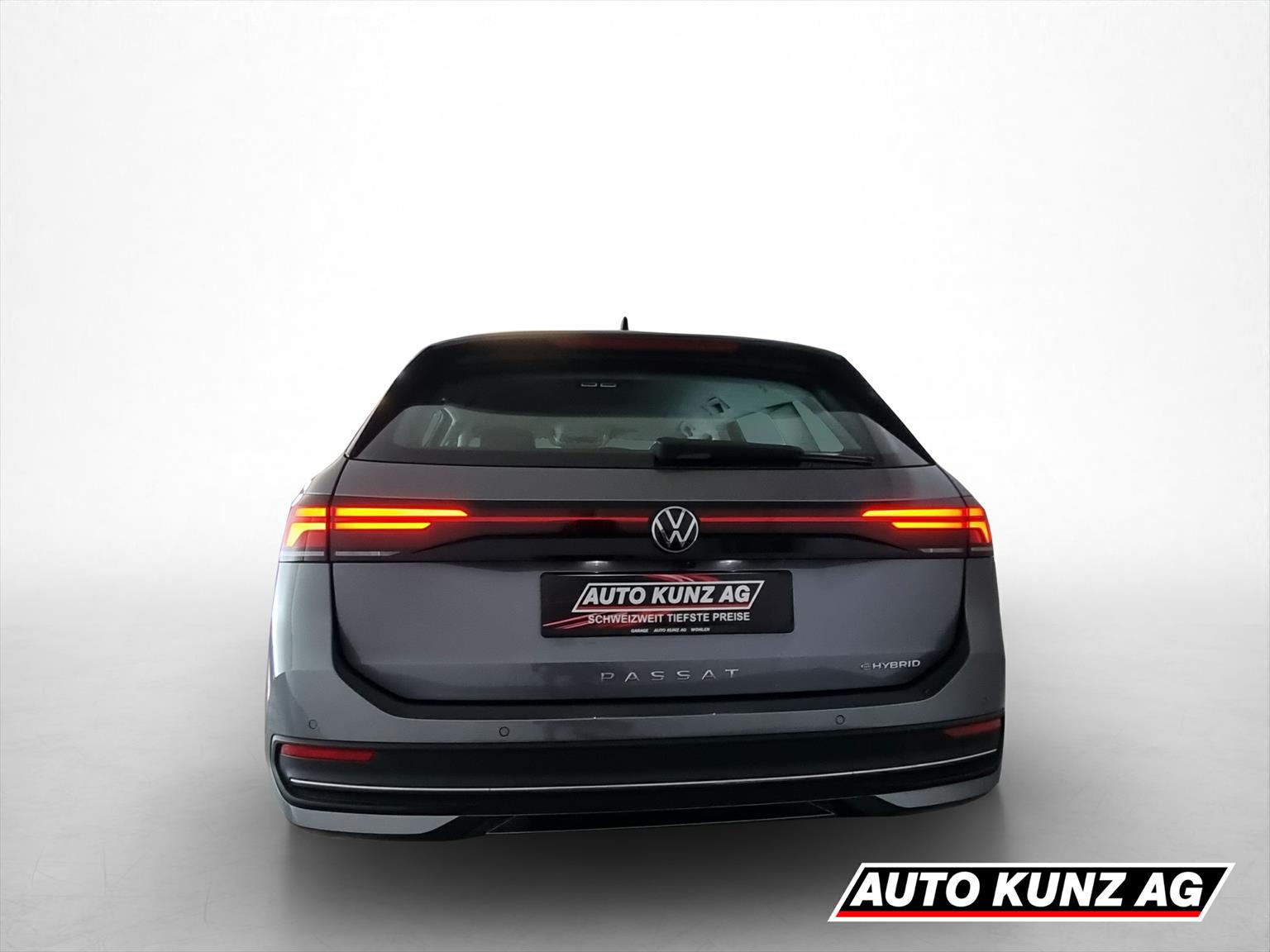 VW Passat Variant 1.5 TSI evo2 PHEV Business-image-4