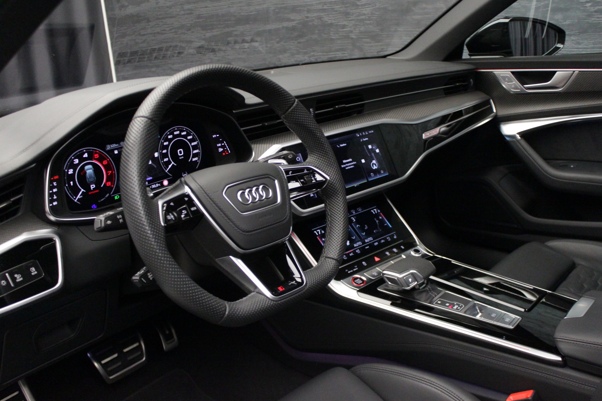 AUDI RS6 Avant 4.0 TFSI V8 Performance quattro-image-19