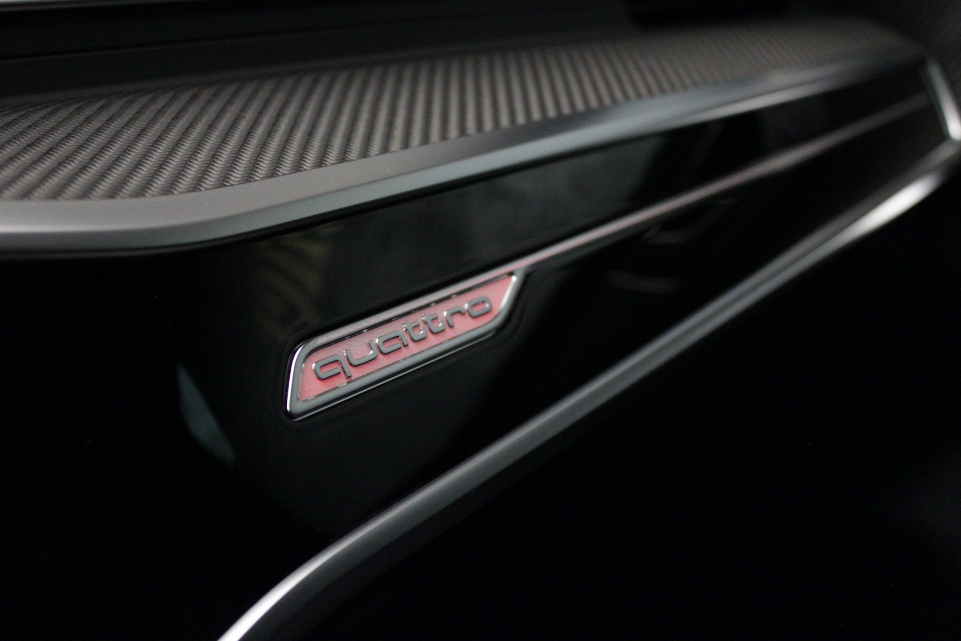 AUDI RS6 Avant 4.0 TFSI V8 Performance quattro-image-16
