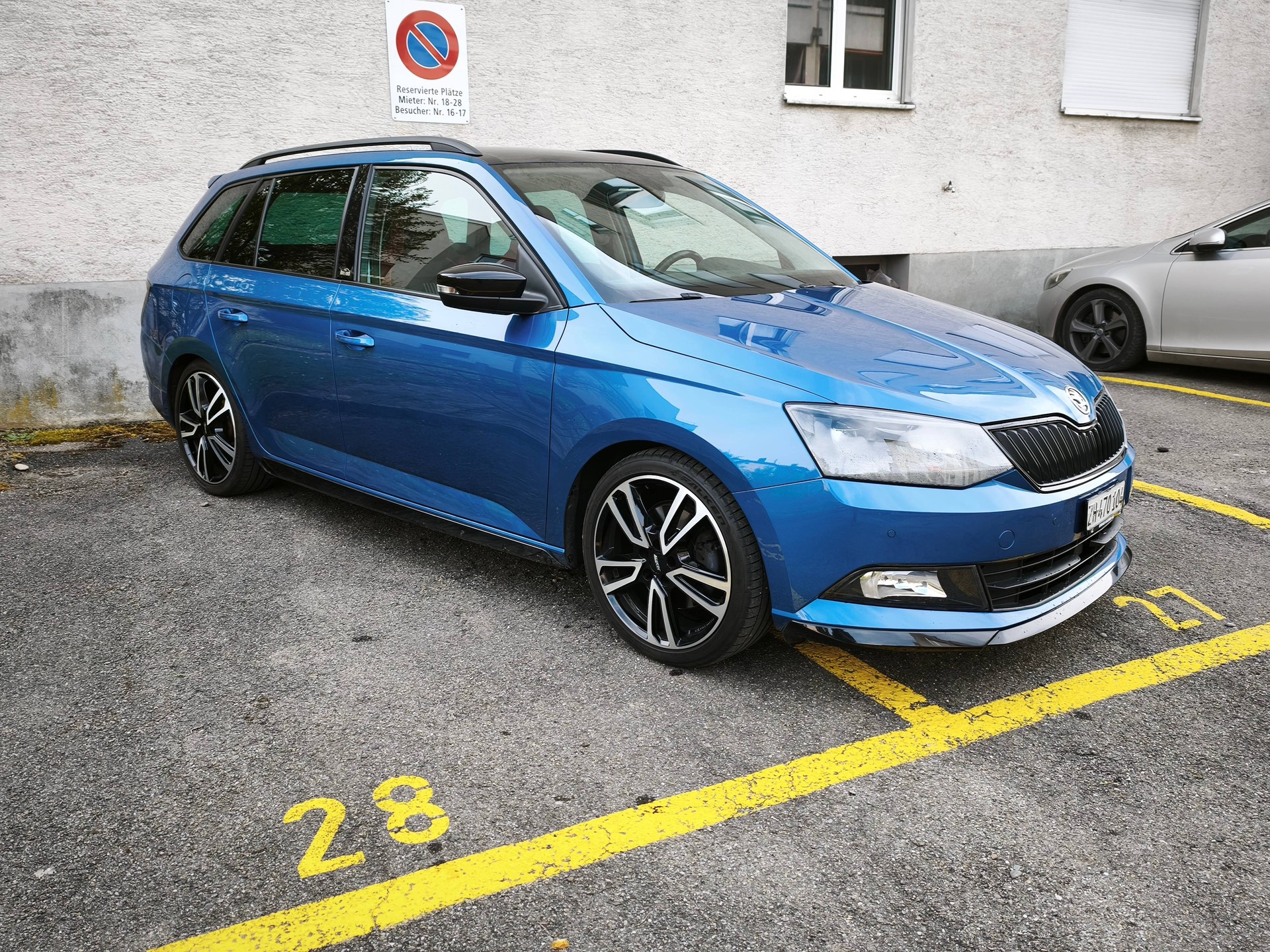 SKODA 1.2 TSI Monte Carlo DSG-image-1