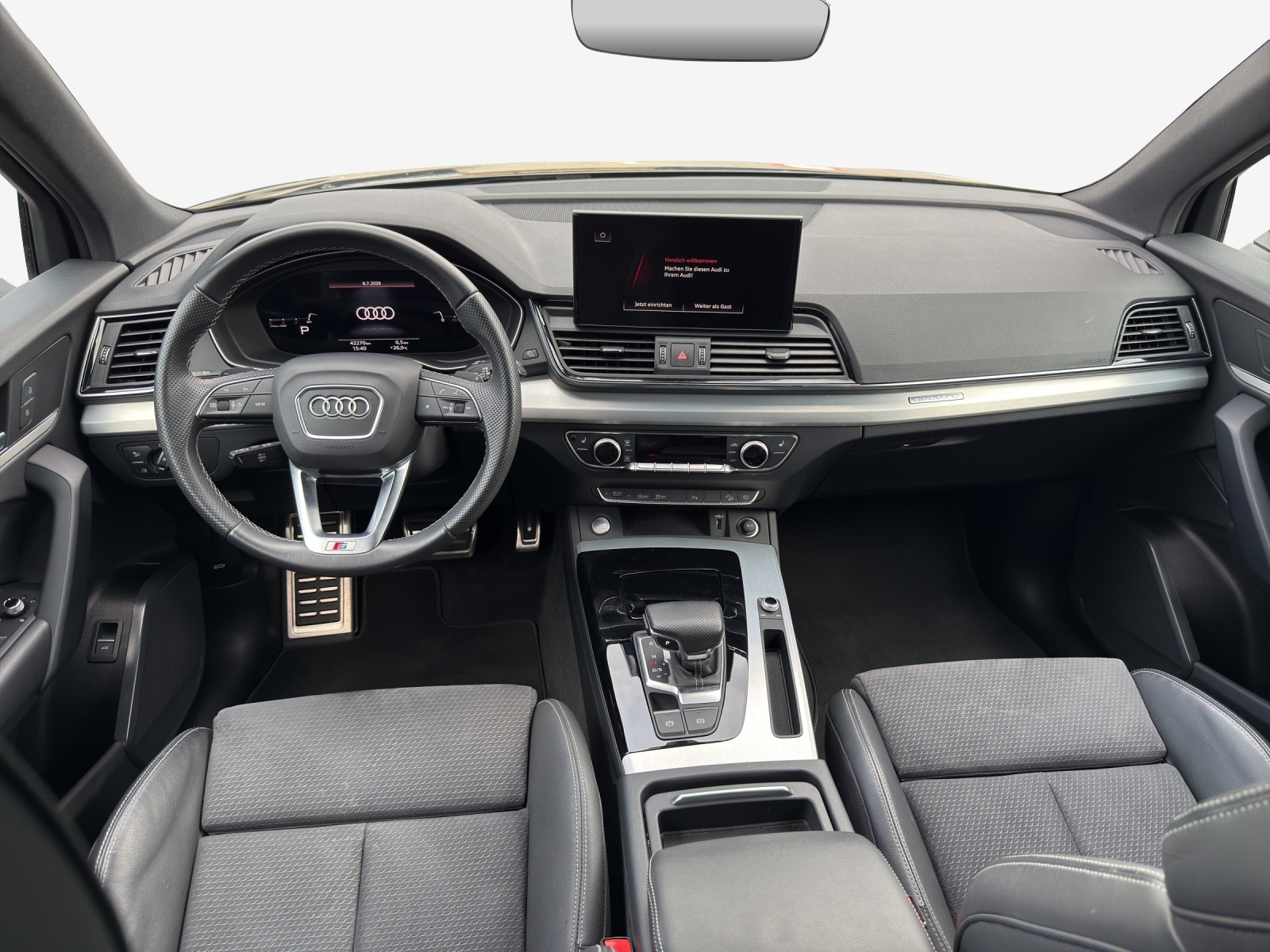 AUDI Q5 40 TDI Black Edition quattro S-tronic-image-8