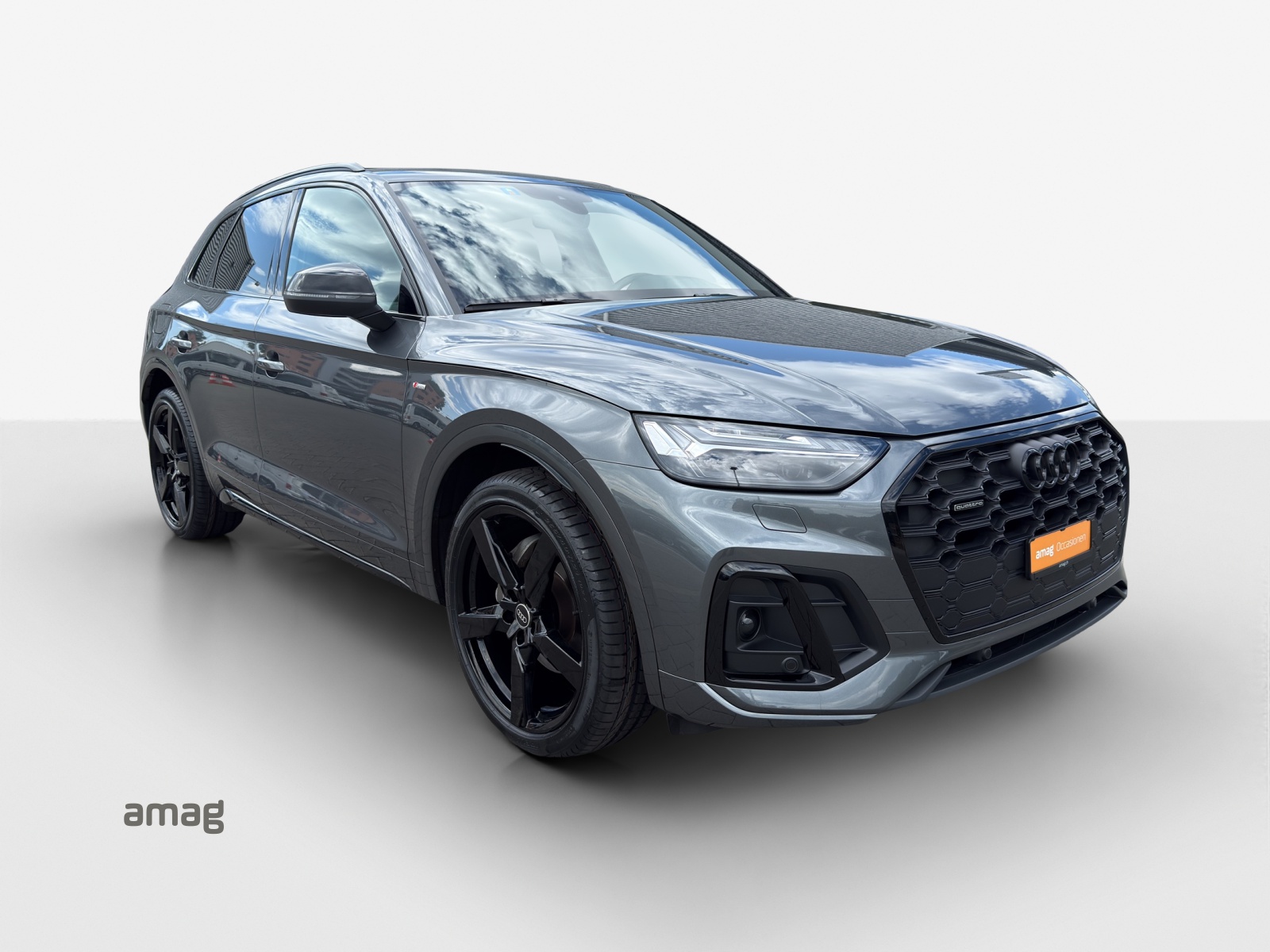 AUDI Q5 40 TDI Black Edition quattro S-tronic-image-5