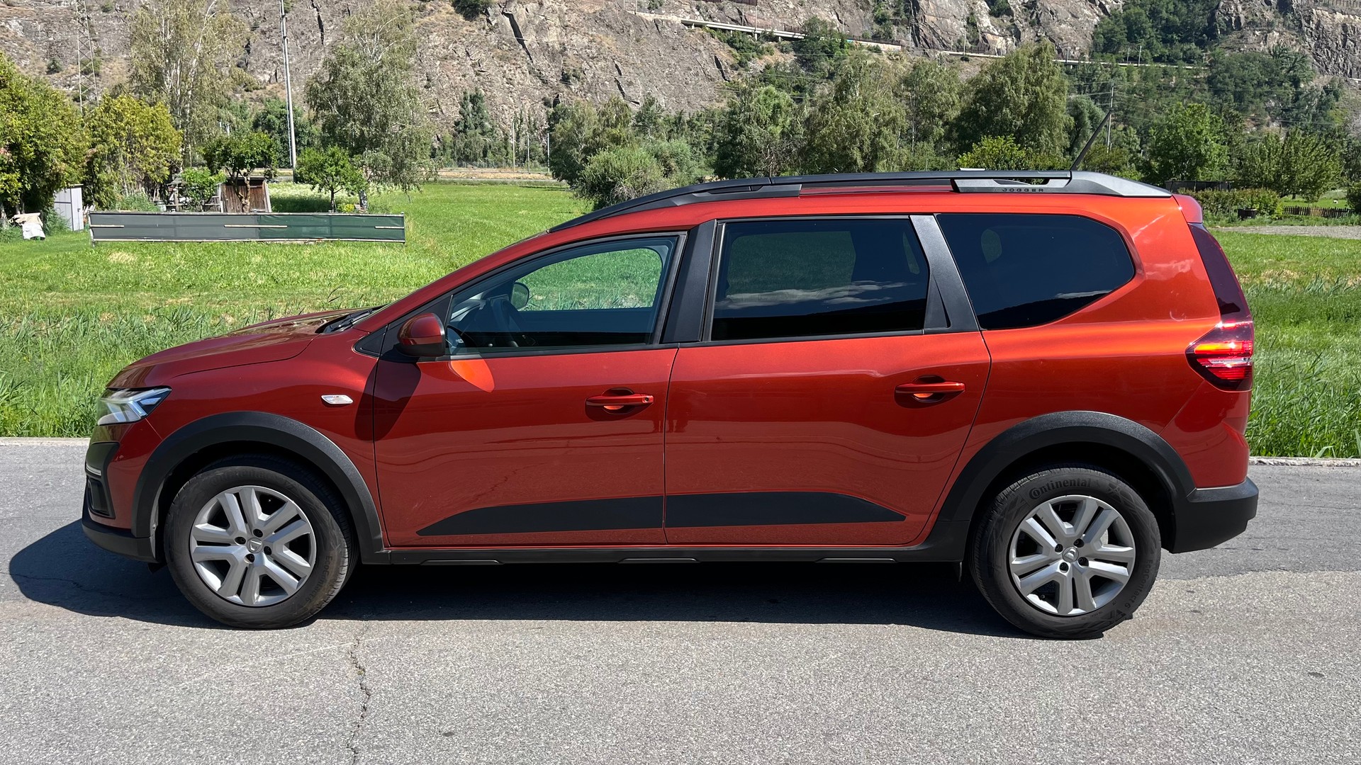 DACIA Jogger TCe 110 Comfort-image-1