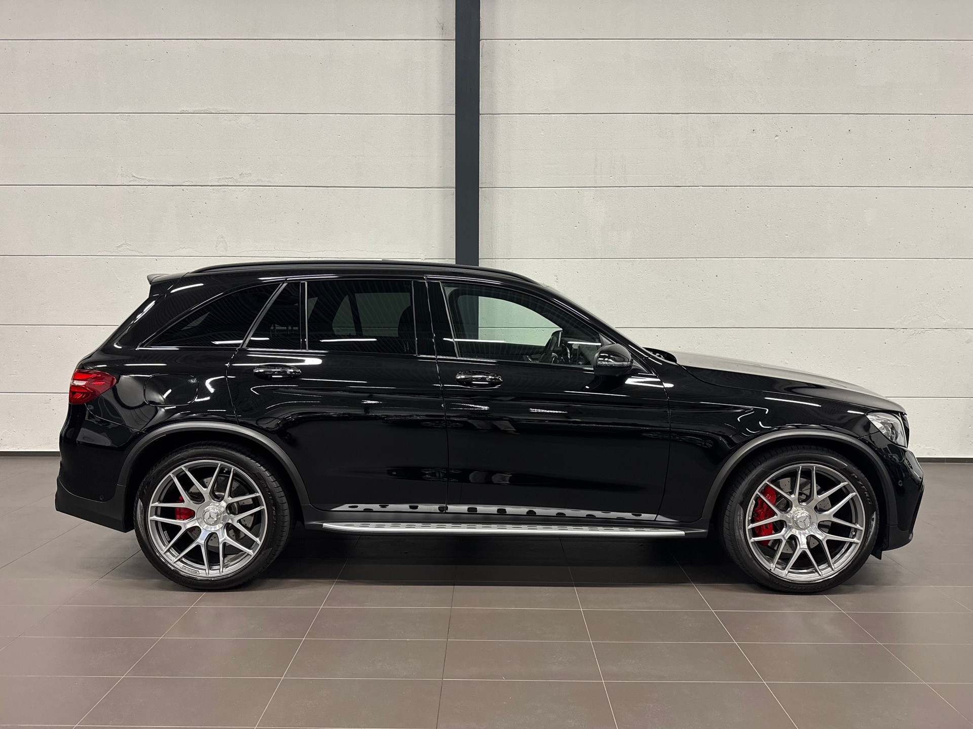 MERCEDES-BENZ GLC 63 S AMG 4Matic+ 9G-Tronic-image-9