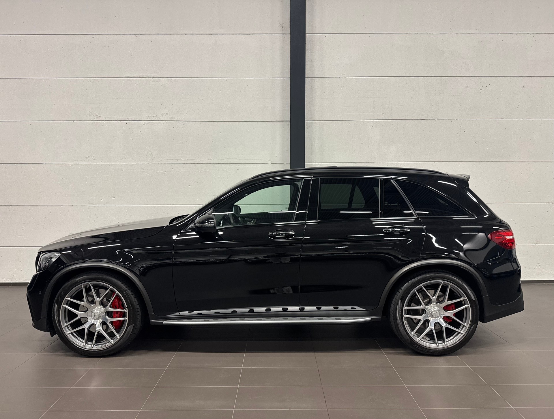 MERCEDES-BENZ GLC 63 S AMG 4Matic+ 9G-Tronic-image-8