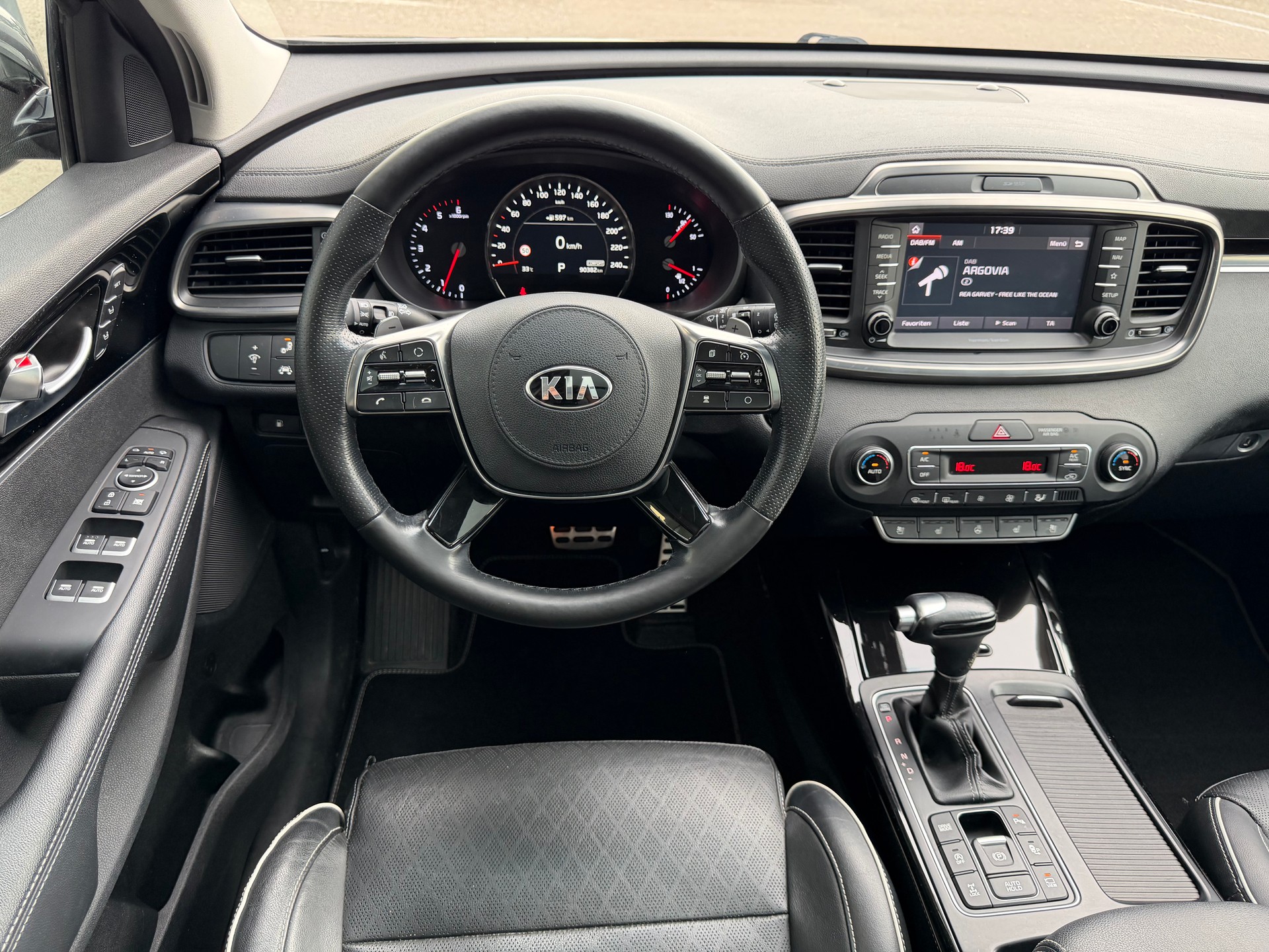 KIA Sorento 2.2 CRDi GT-Line **AHK 3.0t**-image-13