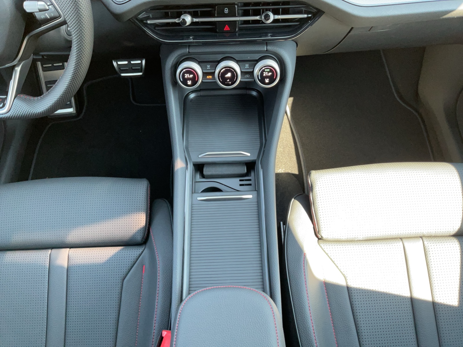 SKODA Kodiaq 2.0 TSI RS 4x4-image-11