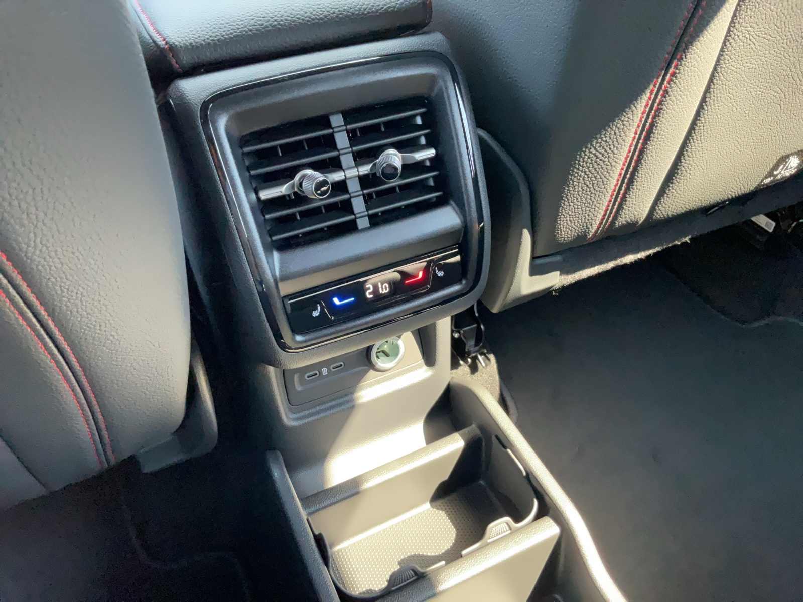 SKODA Kodiaq 2.0 TSI RS 4x4-image-15