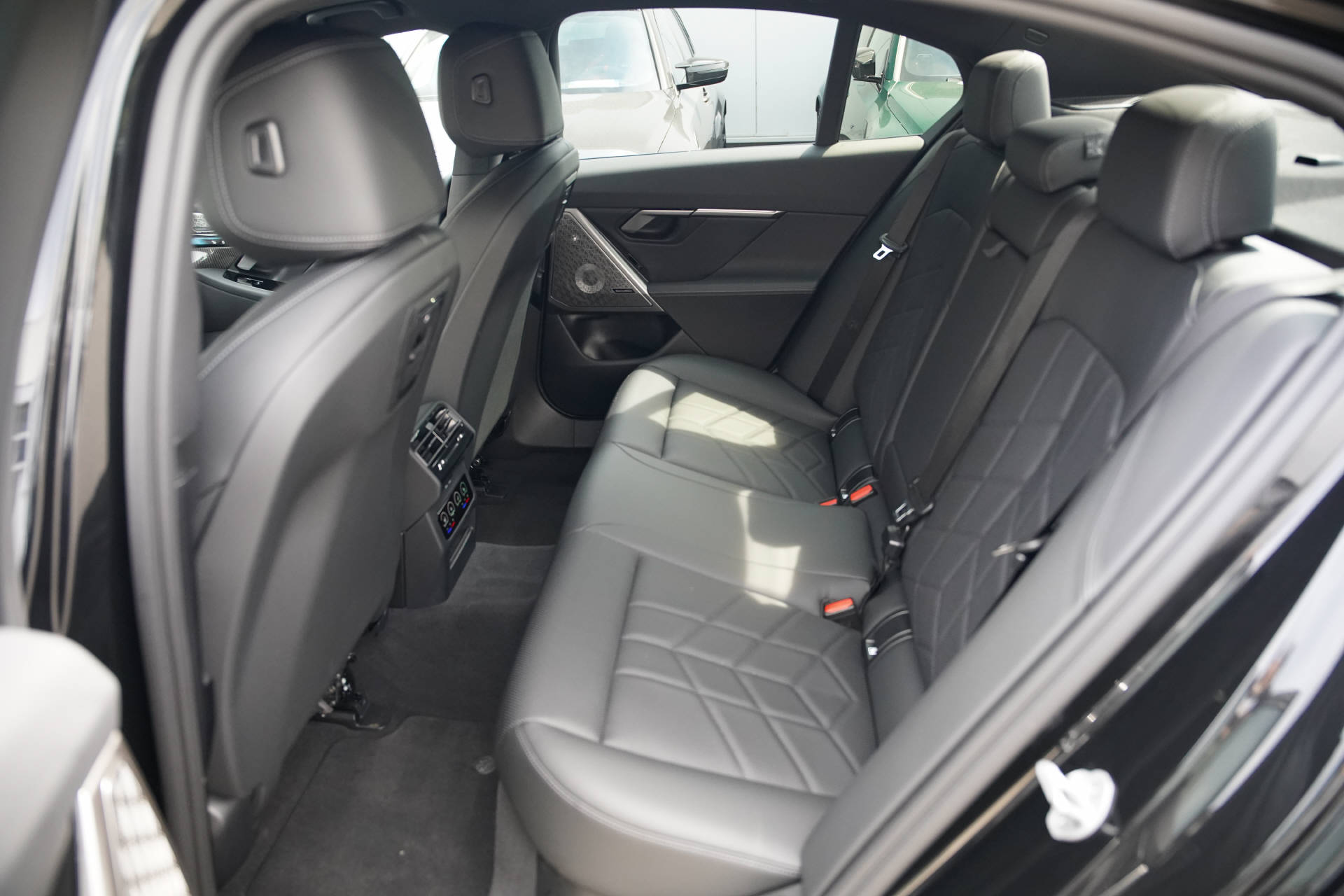 BMW 540d xDrive 48V M Sport-image-10