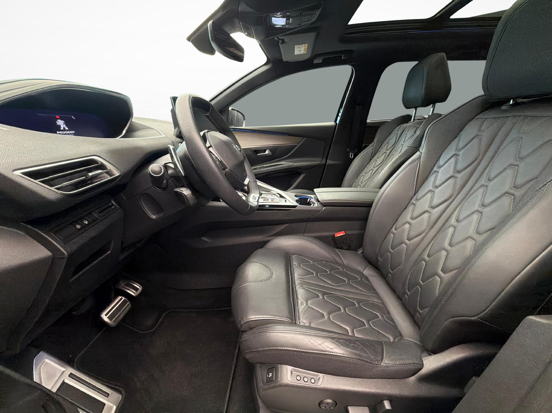 PEUGEOT 5008 1.6 PureTech GT Pack-image-9