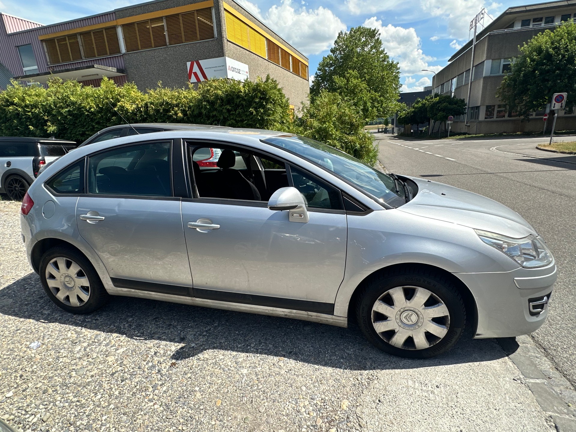CITROEN C4 Berline 1.6i 16V VTR (Pack)-image-2