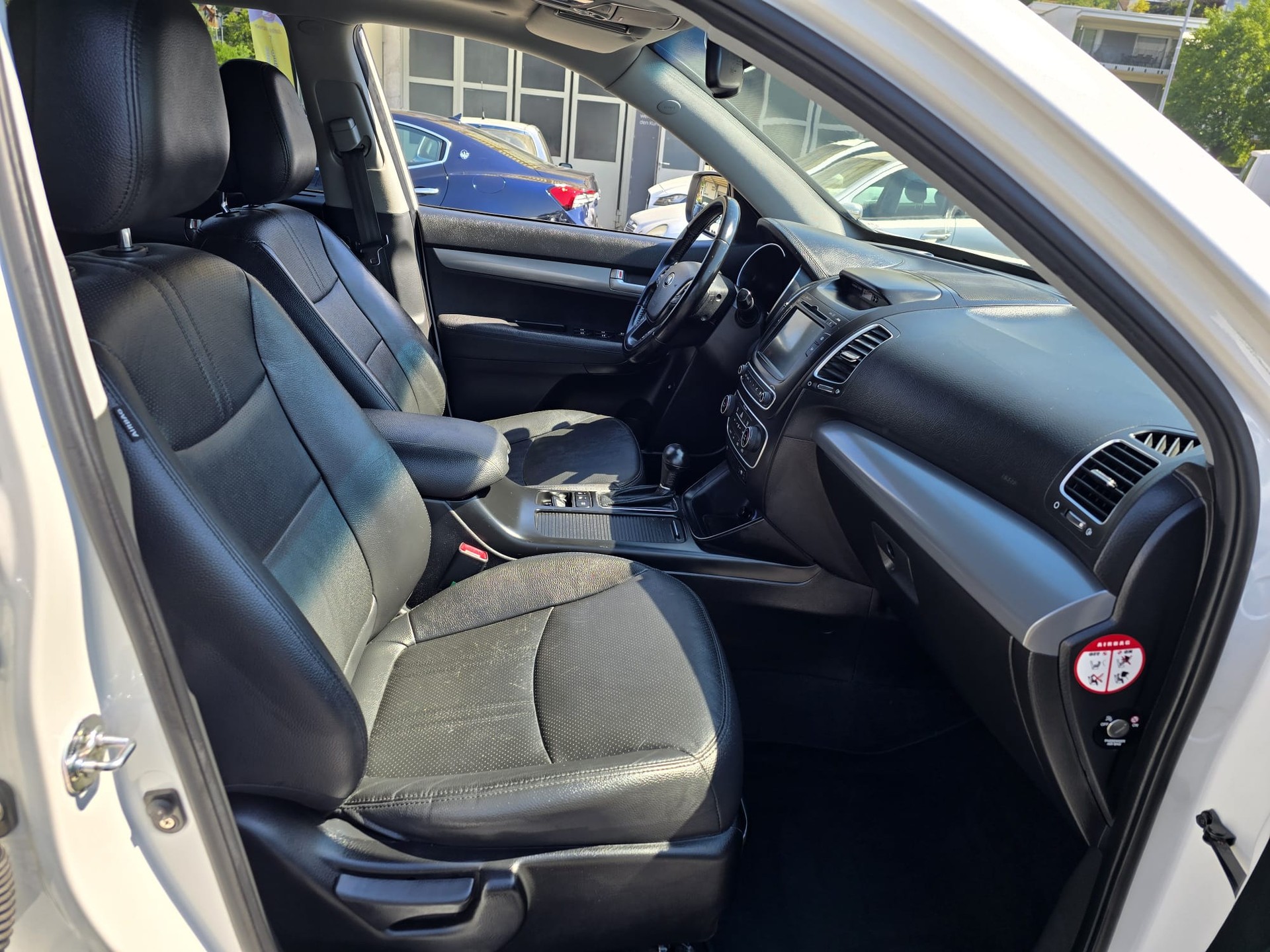 KIA Sorento 2.2 CRDI LX Automatic-image-9
