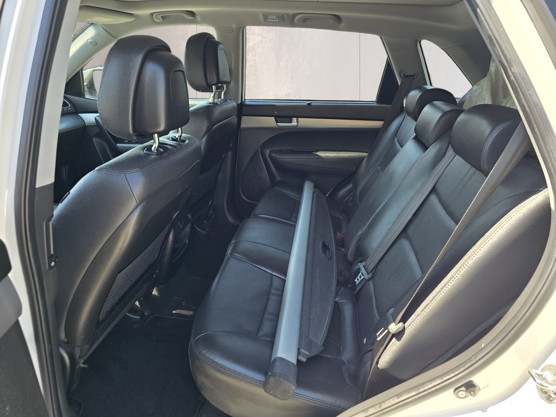 KIA Sorento 2.2 CRDI LX Automatic-image-13