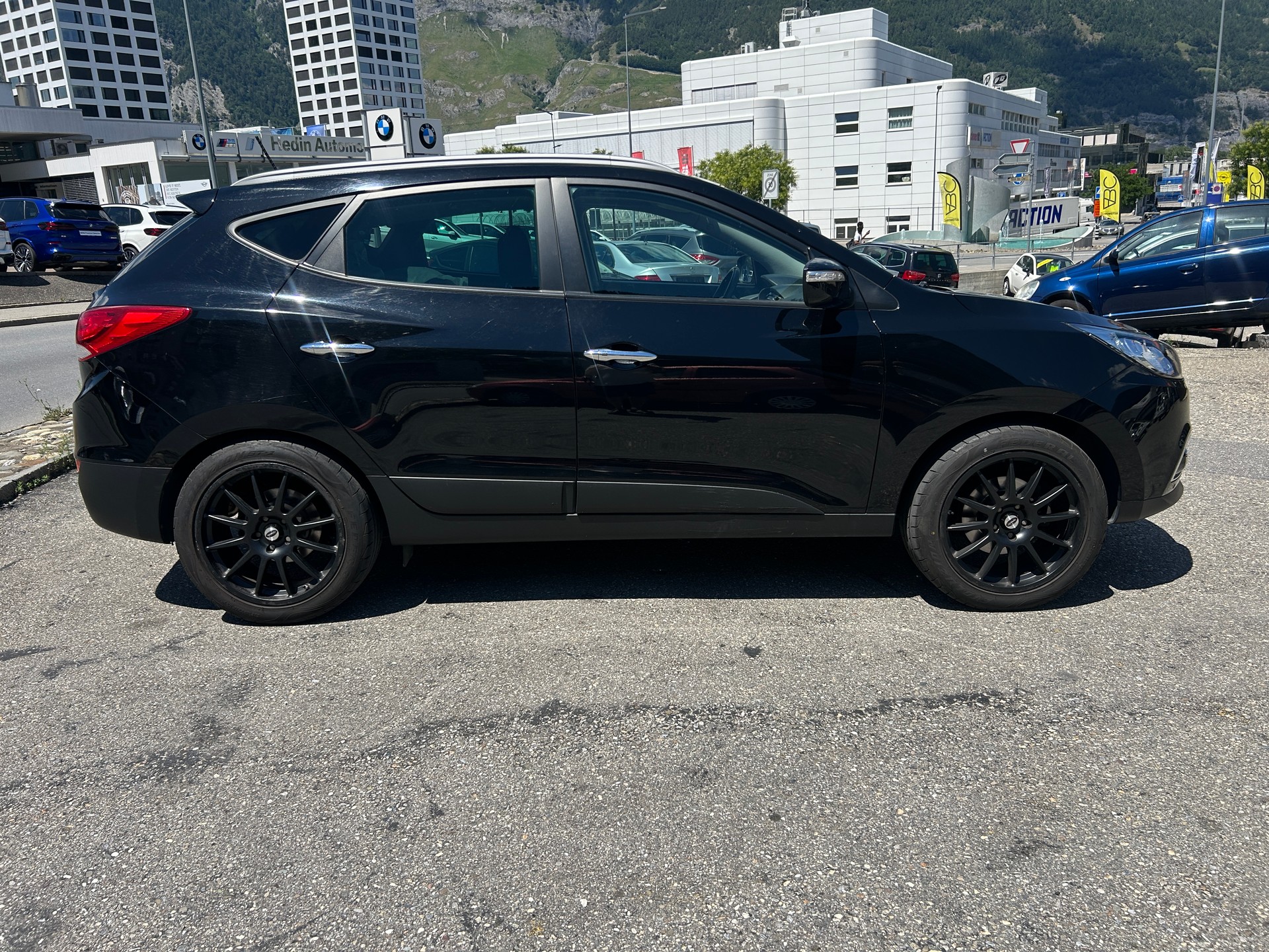 HYUNDAI iX 35 2.0 Premium 4WD-image-6