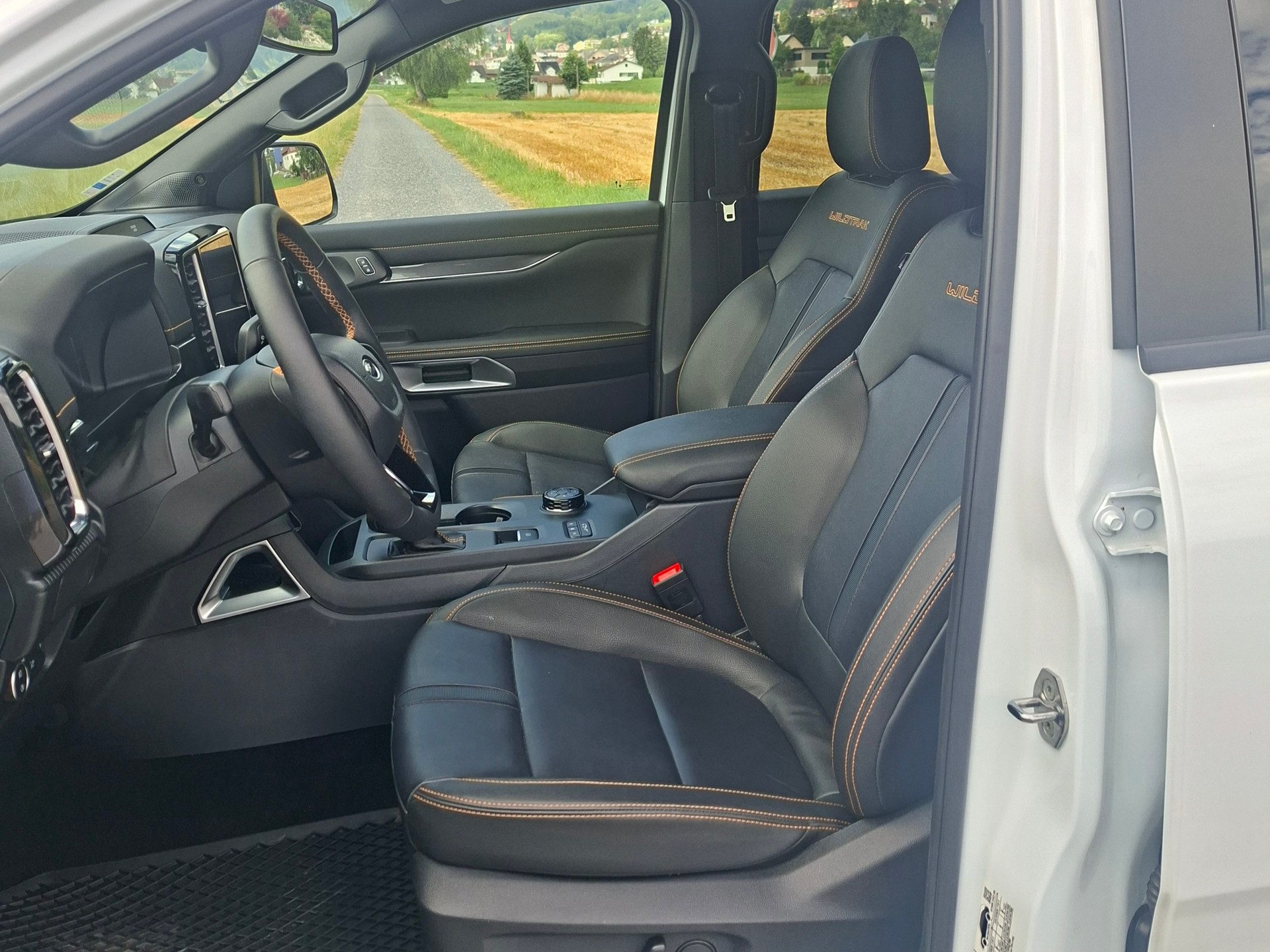 FORD Ranger Wildtrak 2.0 Eco Blue e-4WD Automat-image-6