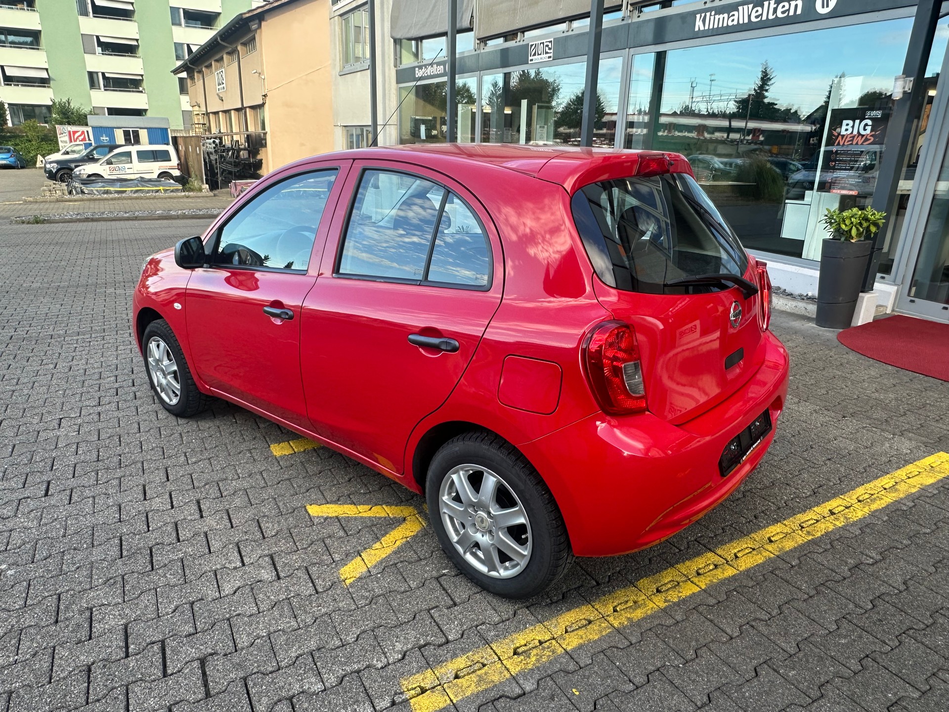 NISSAN Micra 1.2 tekna-image-2