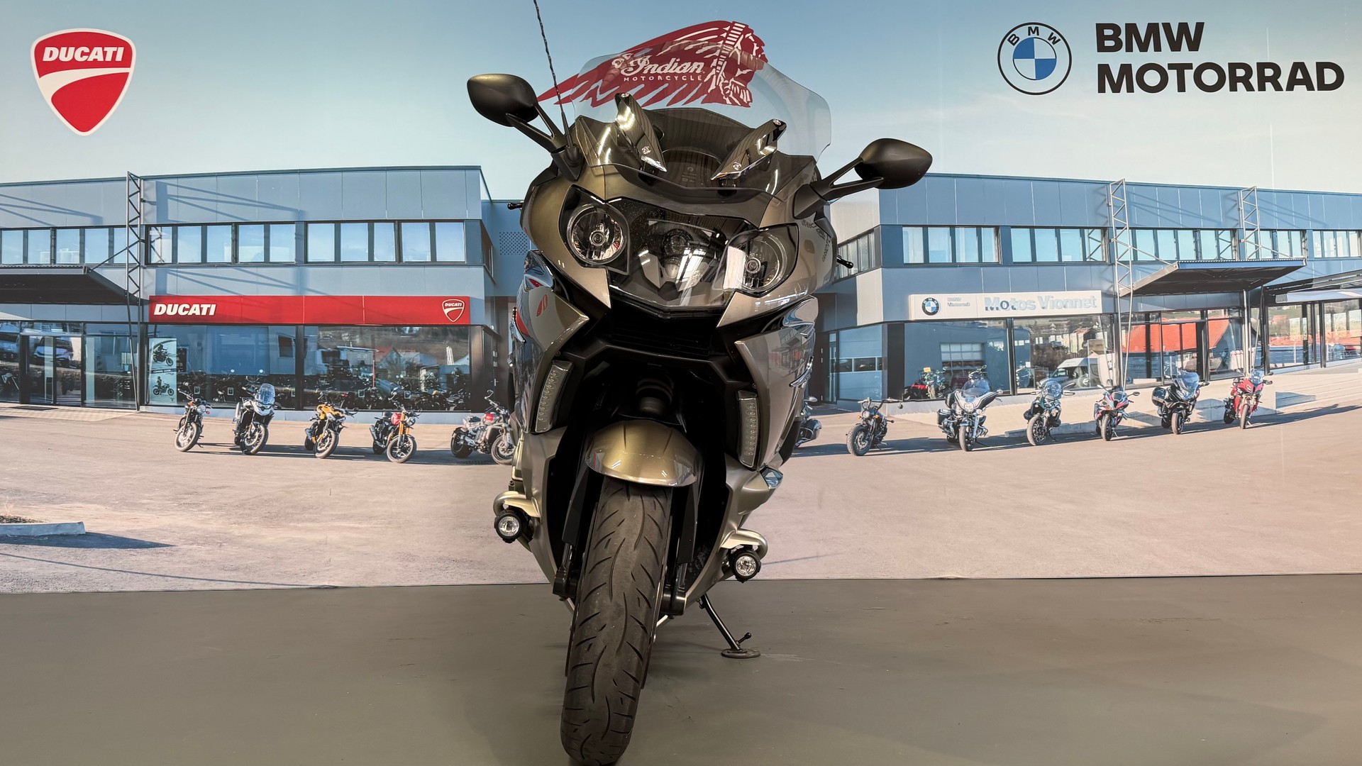 BMW K 1600 GTL-showroom-element-1