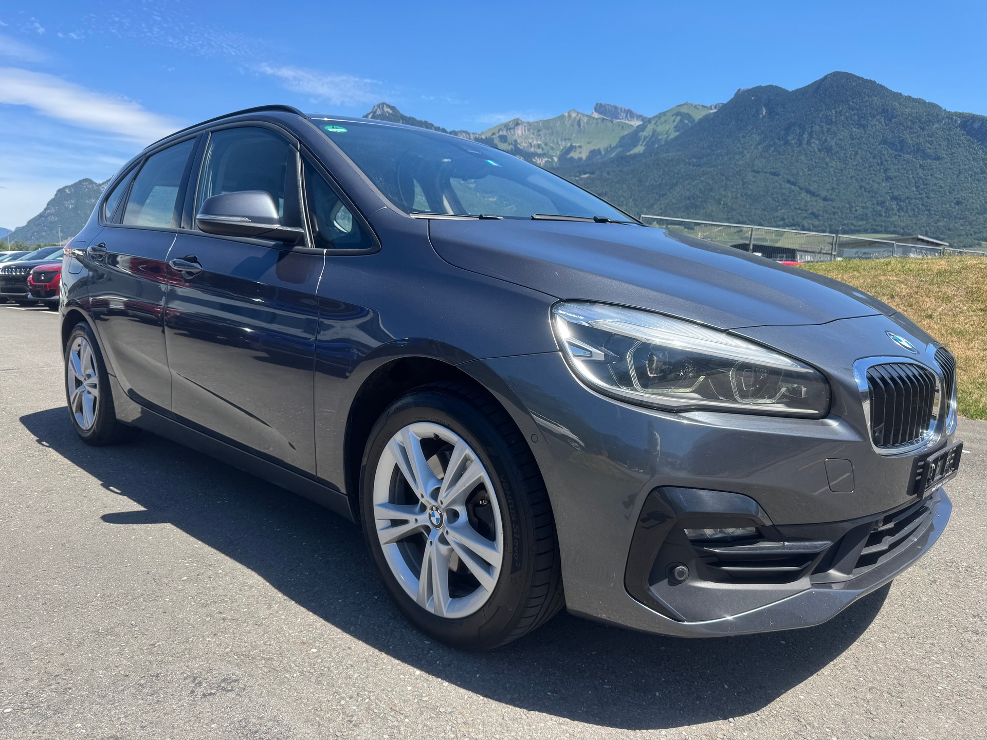 BMW 218d xDrive Active Tourer Steptronic-image-3