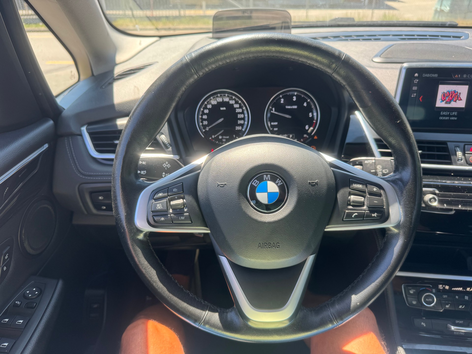 BMW 218d xDrive Active Tourer Steptronic-image-16