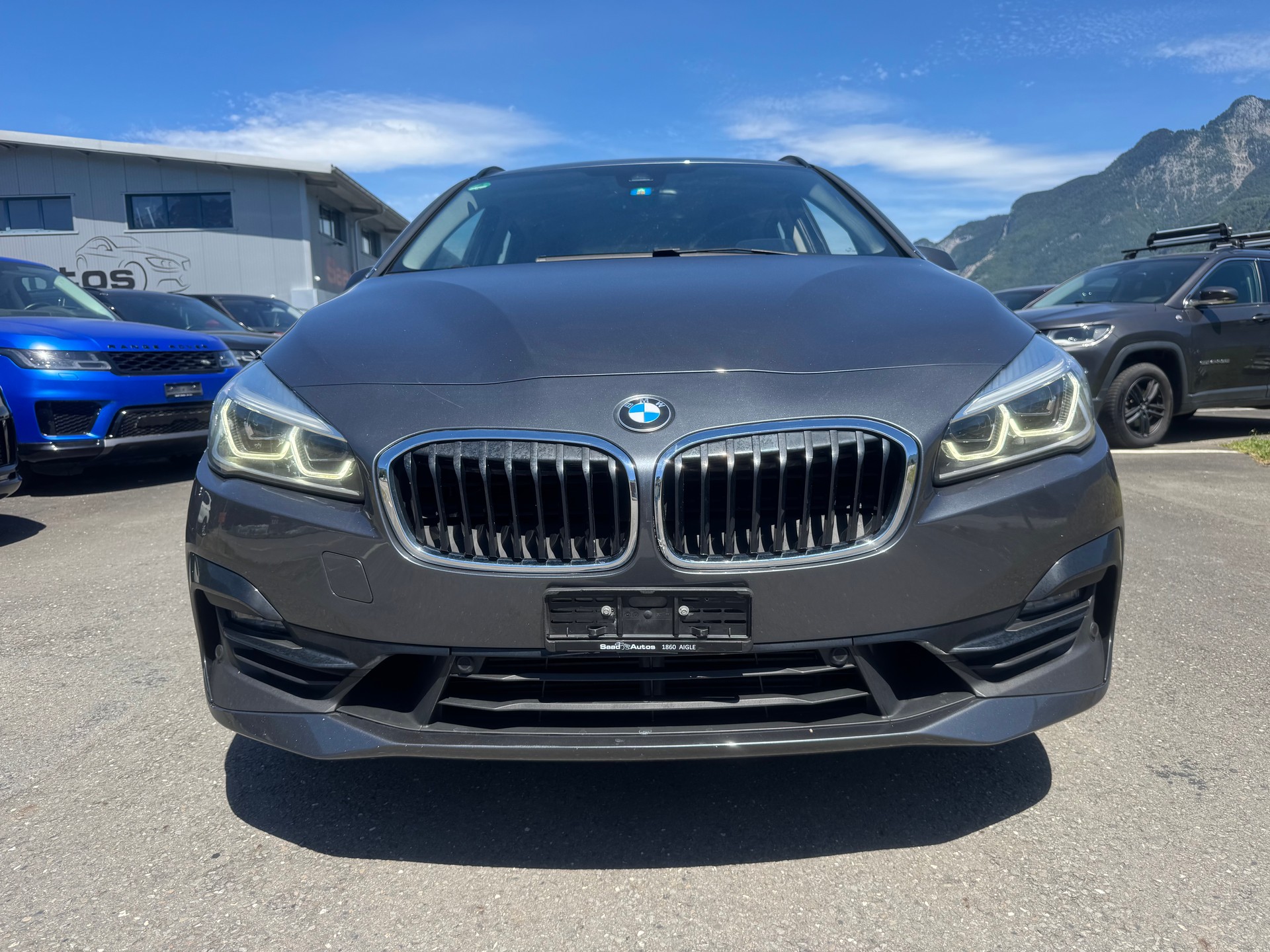 BMW 218d xDrive Active Tourer Steptronic-image-2