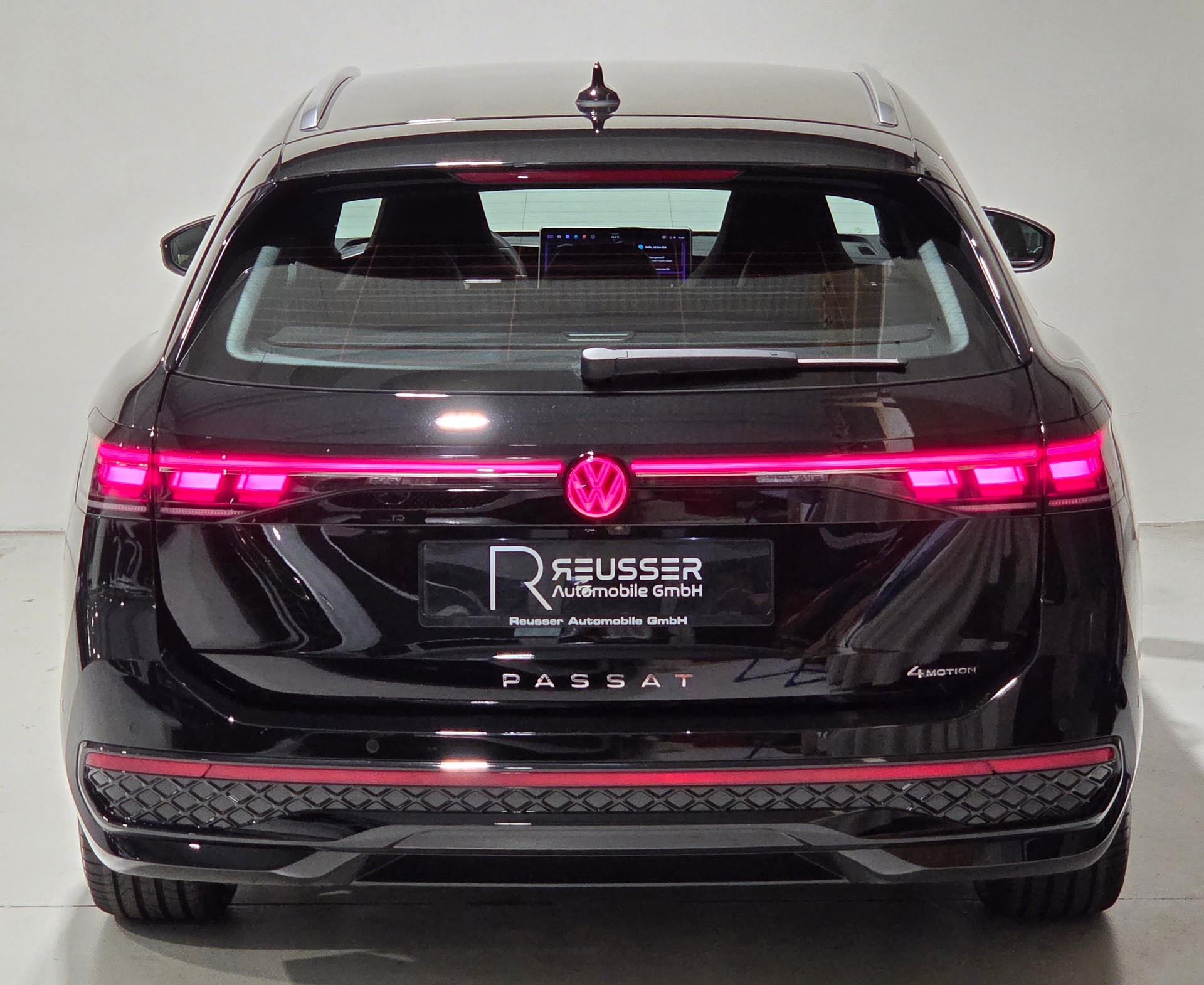 VW Passat Variant 2.0 TSI evo4 R-Line 4 Motion DSG, Werksgarantie bis 07.2030-image-4