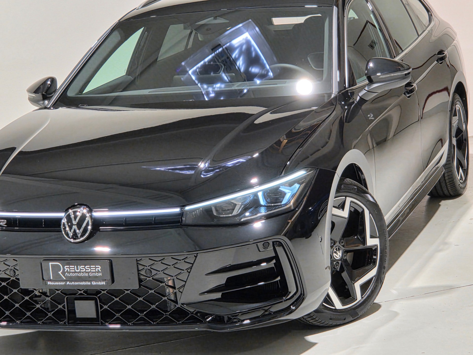 VW Passat Variant 2.0 TSI evo4 R-Line 4 Motion DSG, Werksgarantie bis 07.2030-image-24