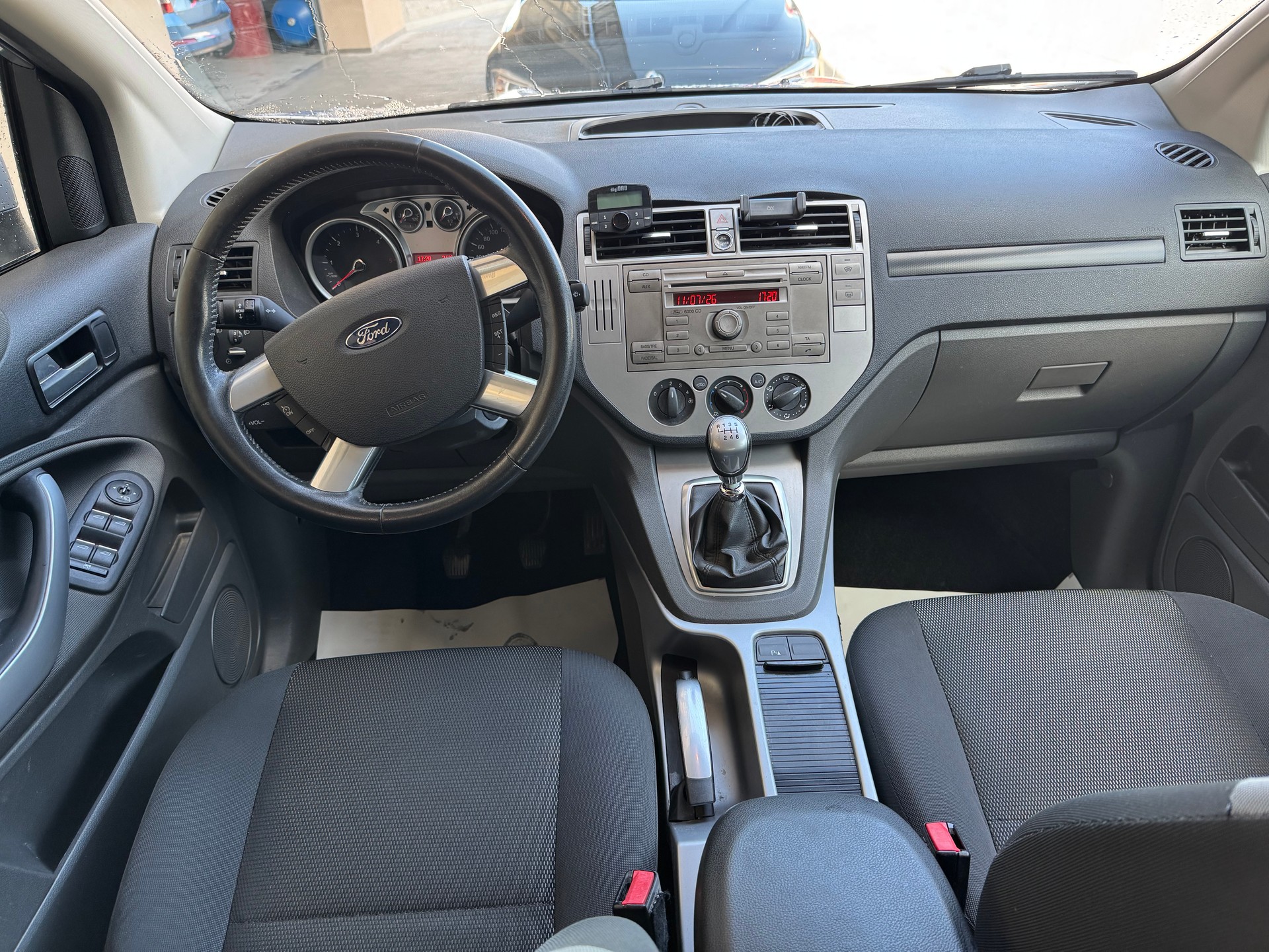FORD Kuga 2.0 TDCi Titanium 4WD-image-6