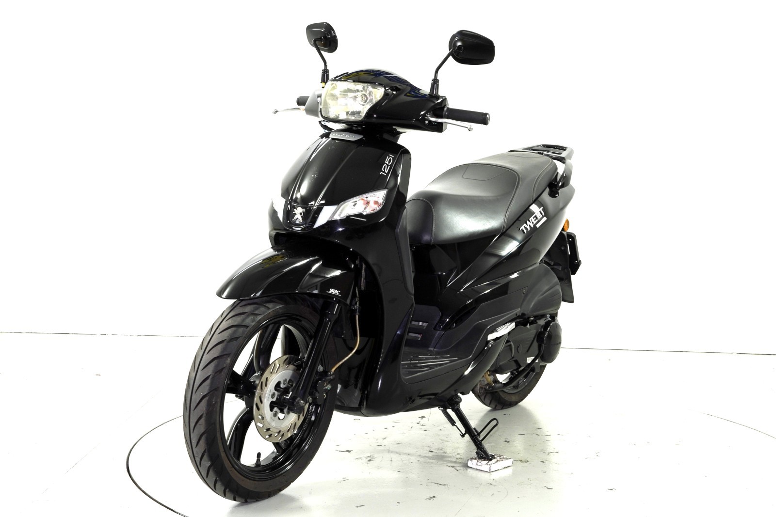 PEUGEOT Tweet 125-showroom-element-2