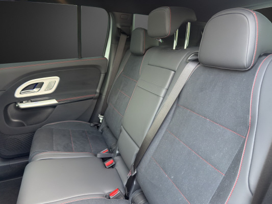 MERCEDES-BENZ GLB 220 4Matic 8G-Tronic-image-9