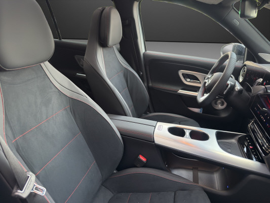 MERCEDES-BENZ GLB 220 4Matic 8G-Tronic-image-7