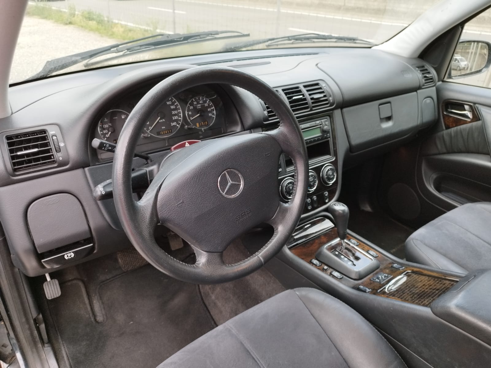 MERCEDES-BENZ ML 350 Automatic-image-8