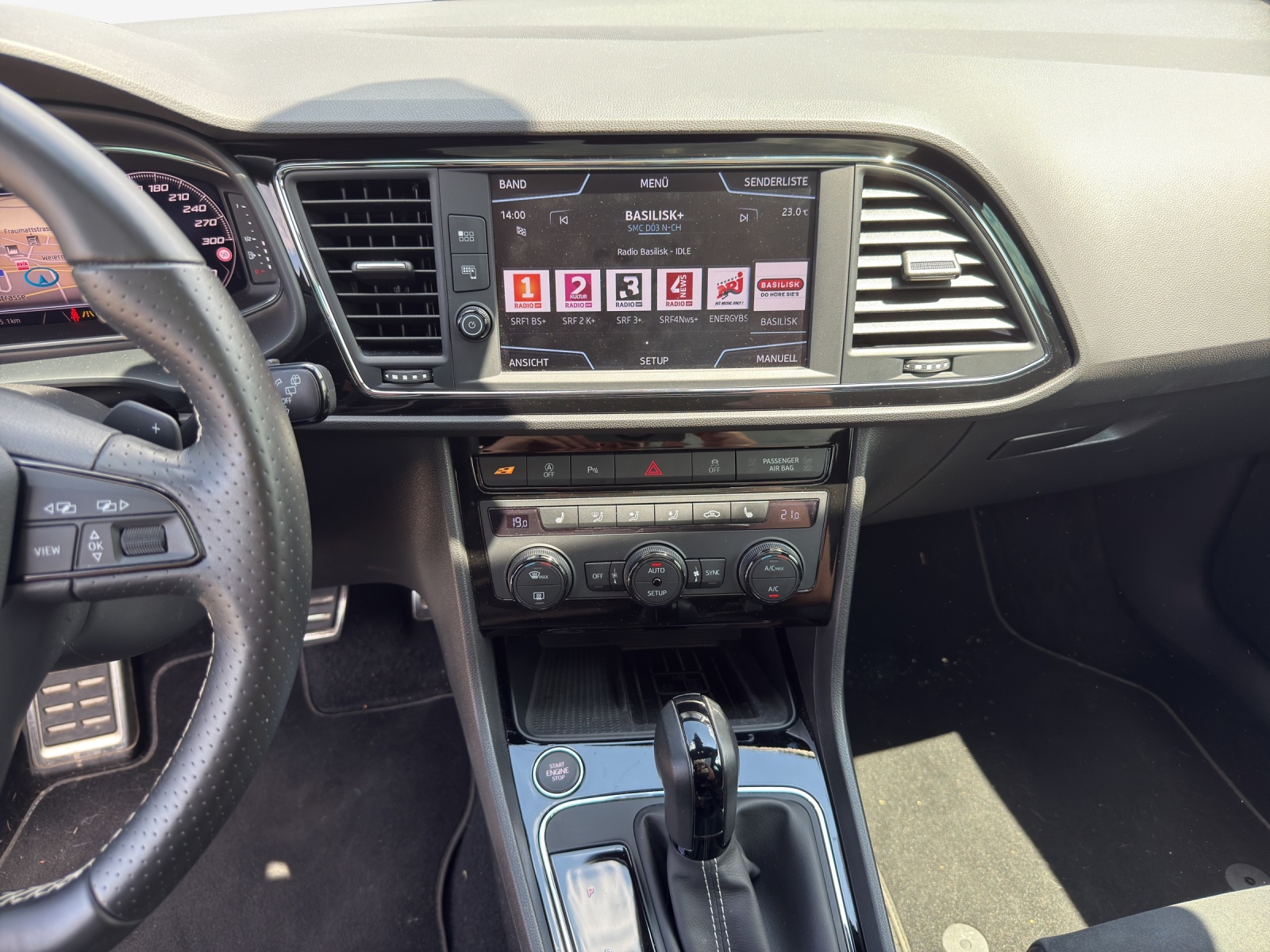 SEAT Leon ST 2.0 TSI Cupra 300 4 Drive DSG-image-10