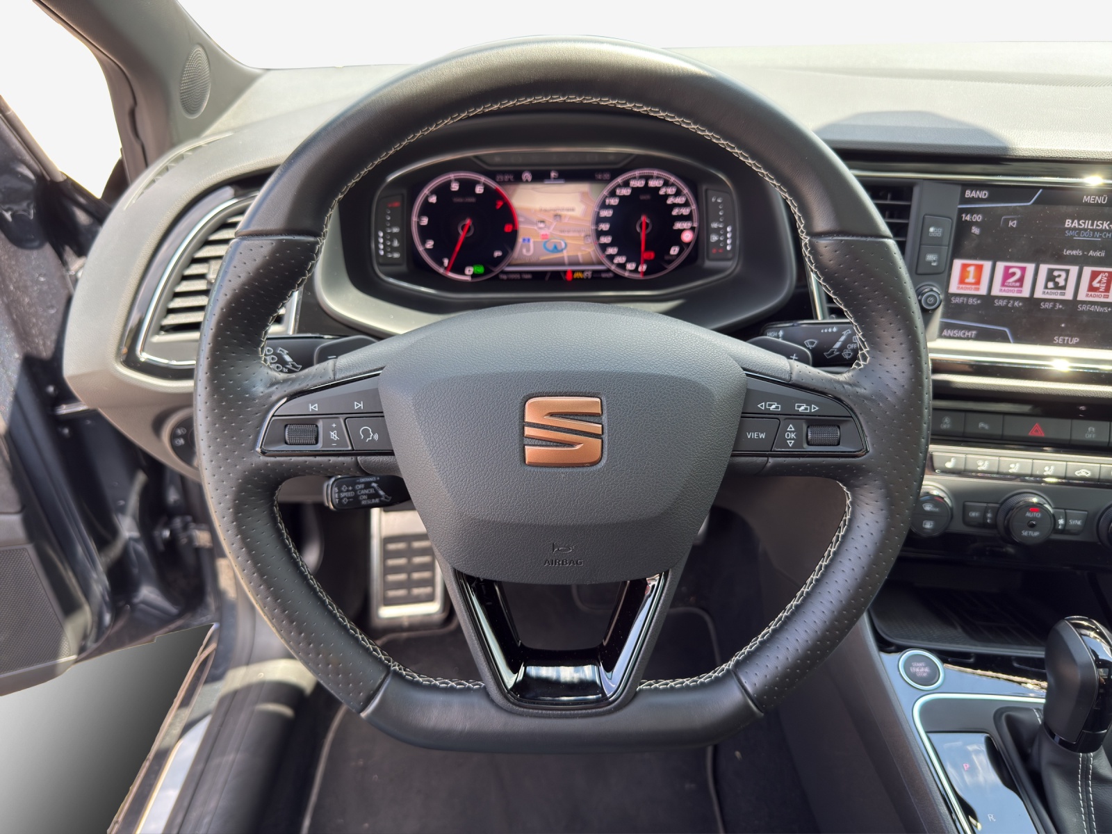SEAT Leon ST 2.0 TSI Cupra 300 4 Drive DSG-image-9