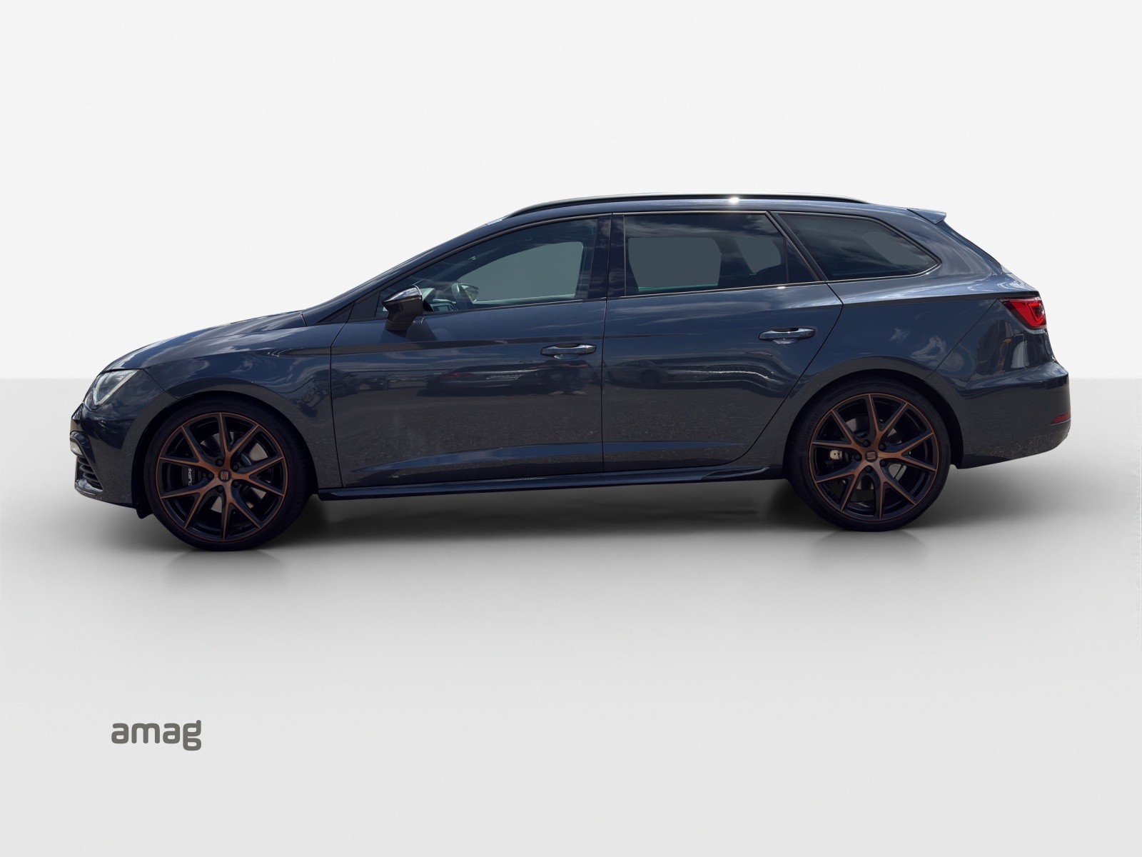 SEAT Leon ST 2.0 TSI Cupra 300 4 Drive DSG-showroom-element-1