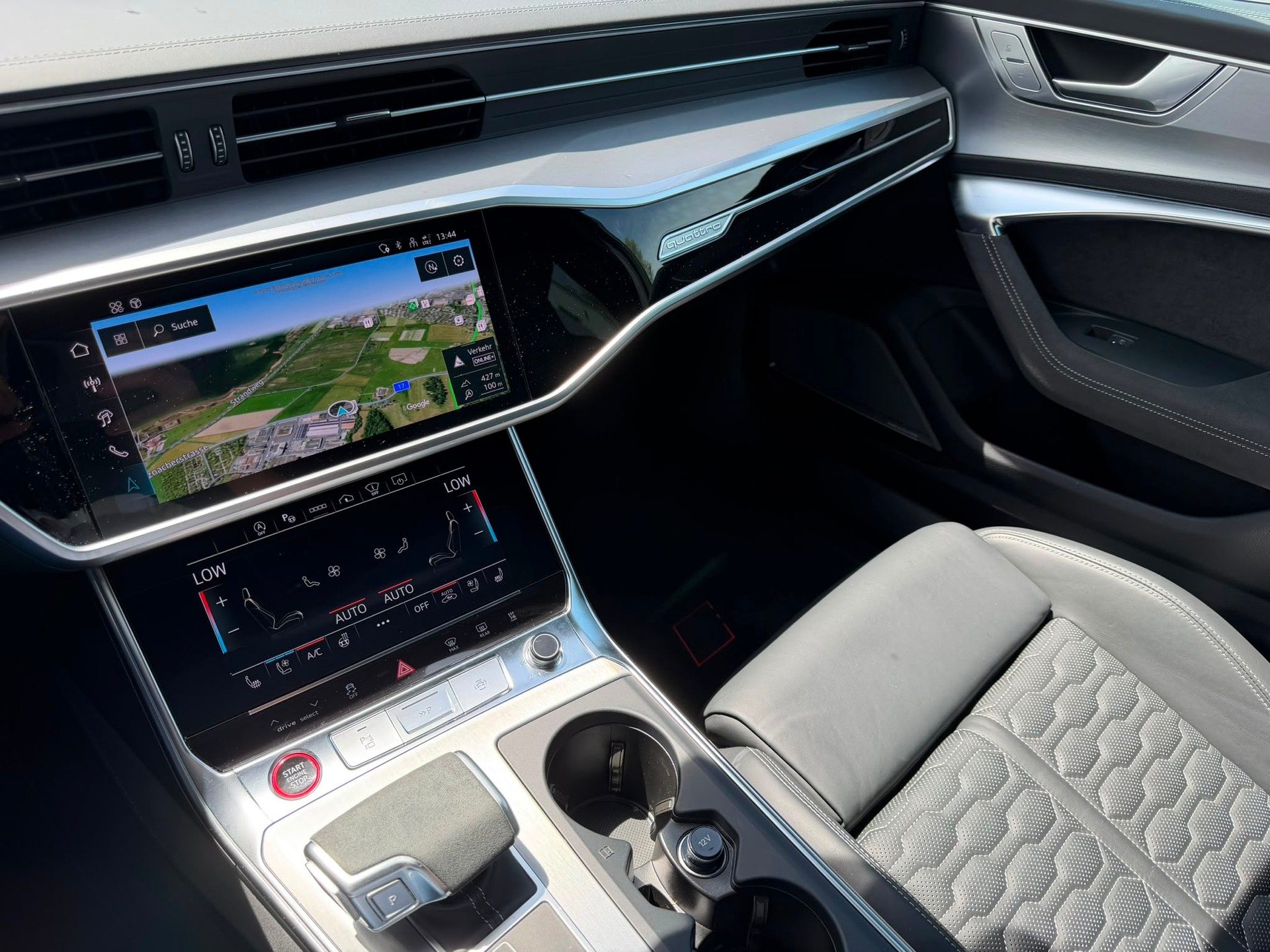 AUDI RS6 Avant 4.0 TFSI V8 Performance quattro-image-15