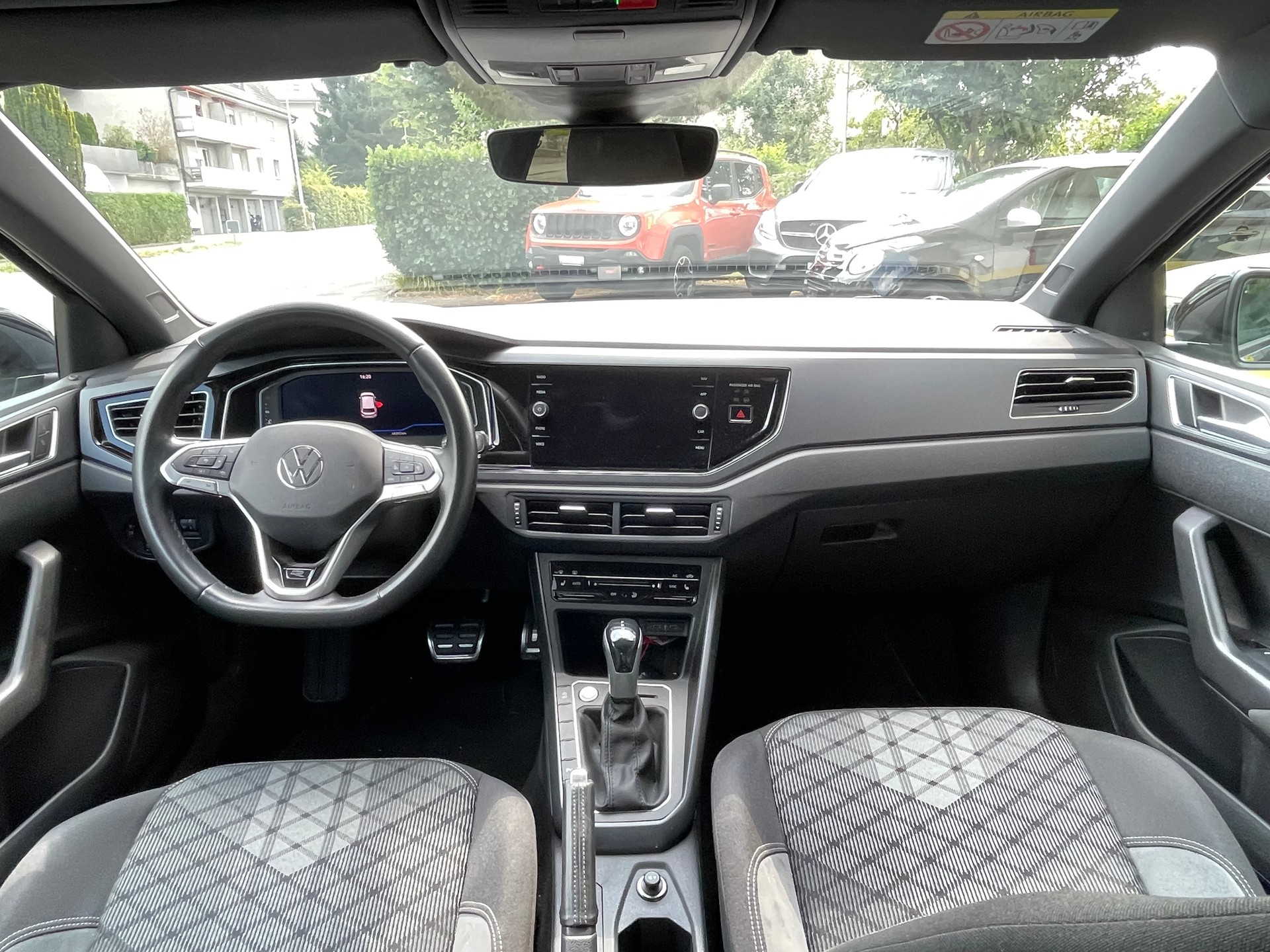 VW Polo 1.0 TSI R-Line-image-4